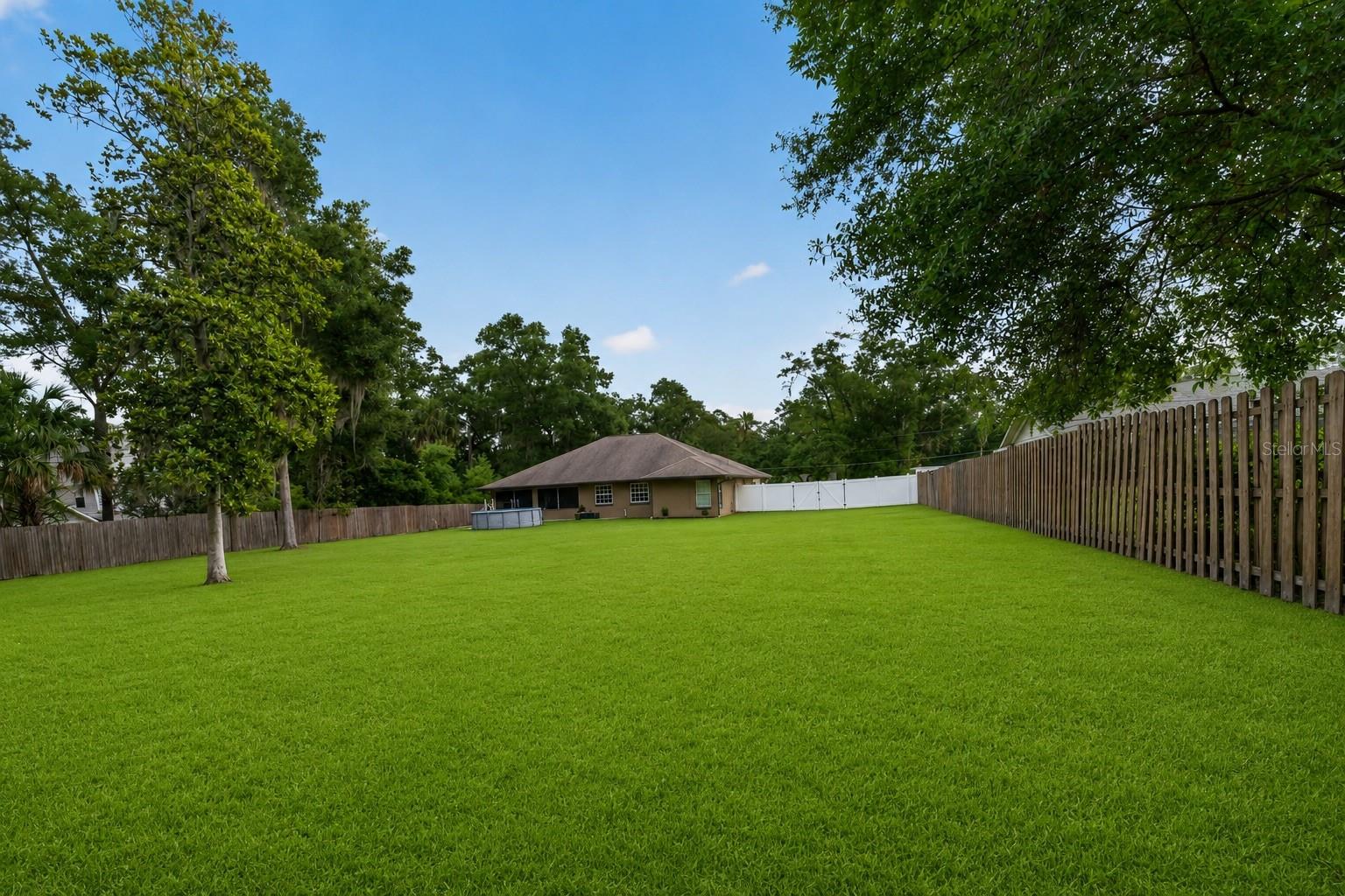 GOLDEN GLEN - Residential