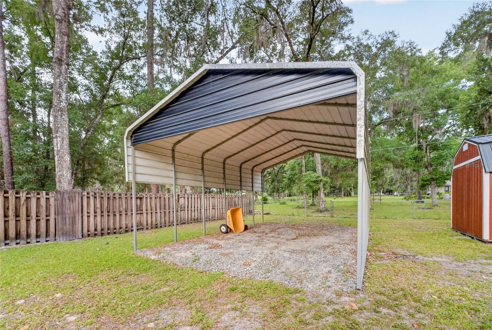GOLDEN GLEN - Residential