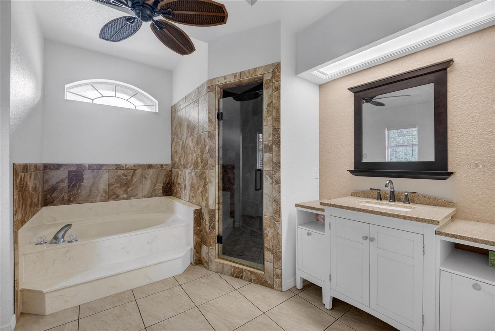 GOLDEN GLEN - Residential