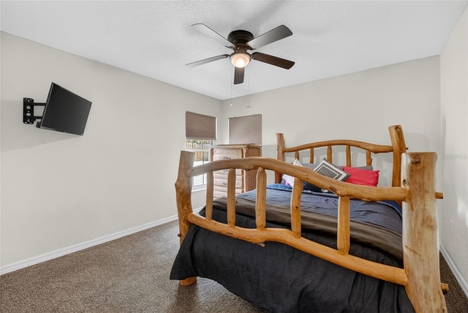 GOLDEN GLEN - Residential