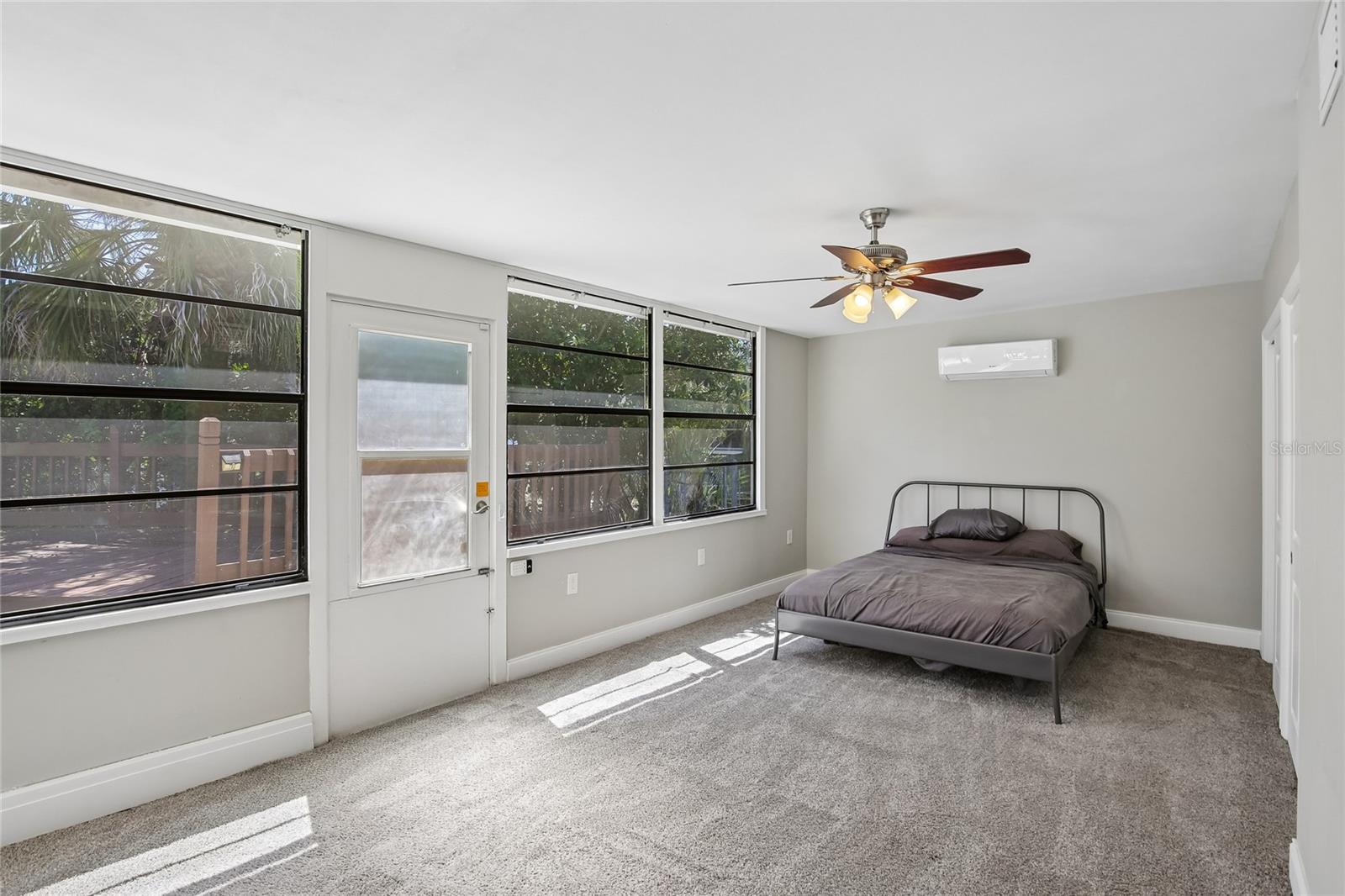 DOUGLAS MANOR ESTATES 1ST ADD - Residential