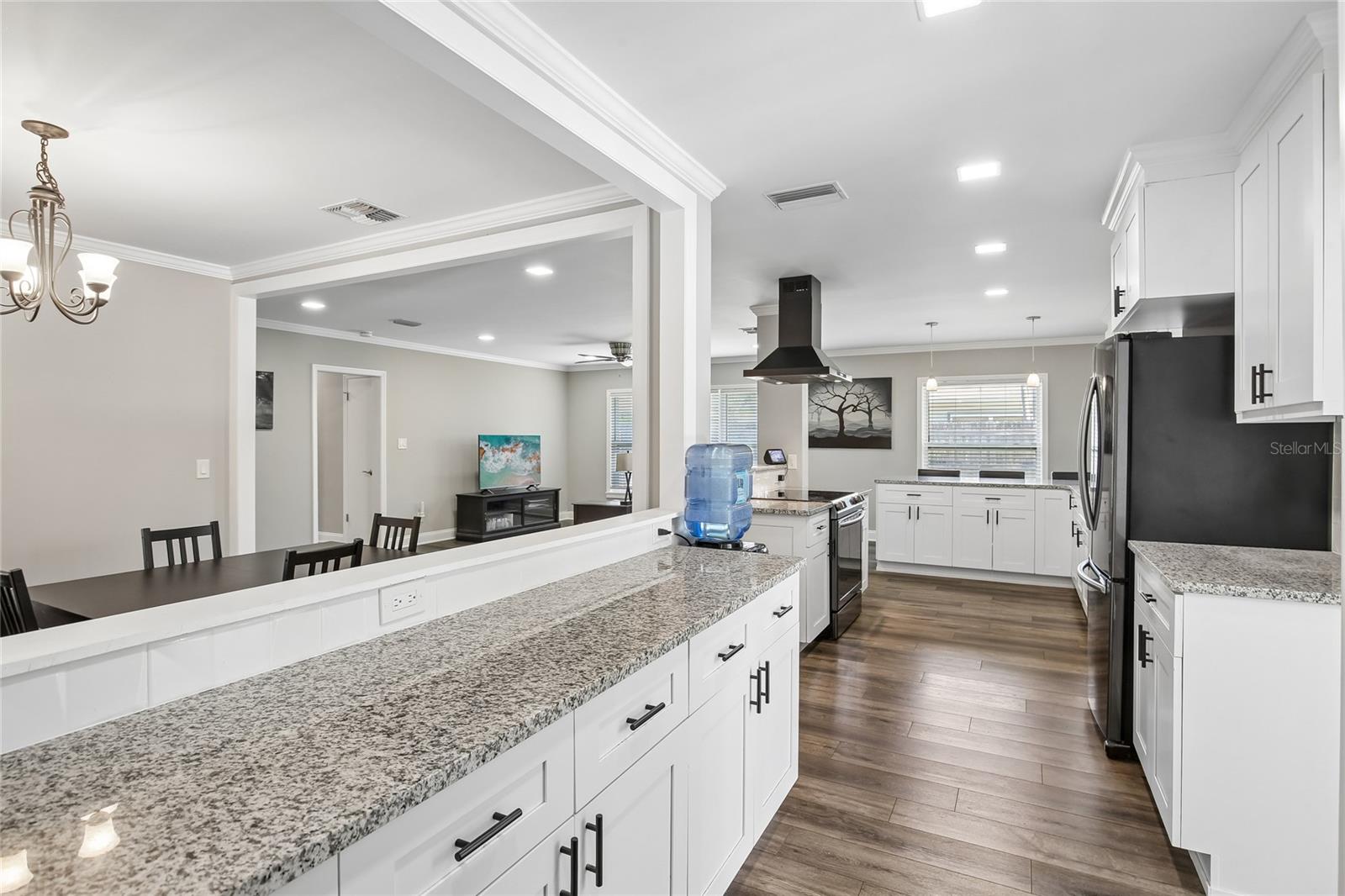 DOUGLAS MANOR ESTATES 1ST ADD - Residential