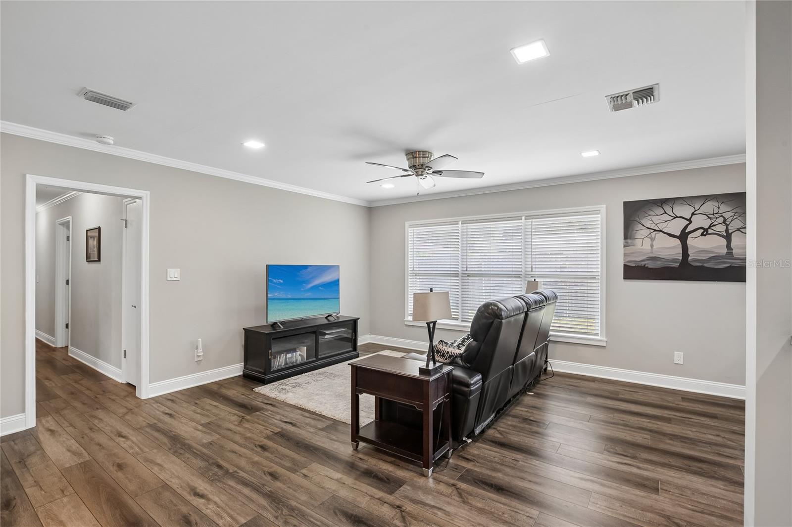 DOUGLAS MANOR ESTATES 1ST ADD - Residential