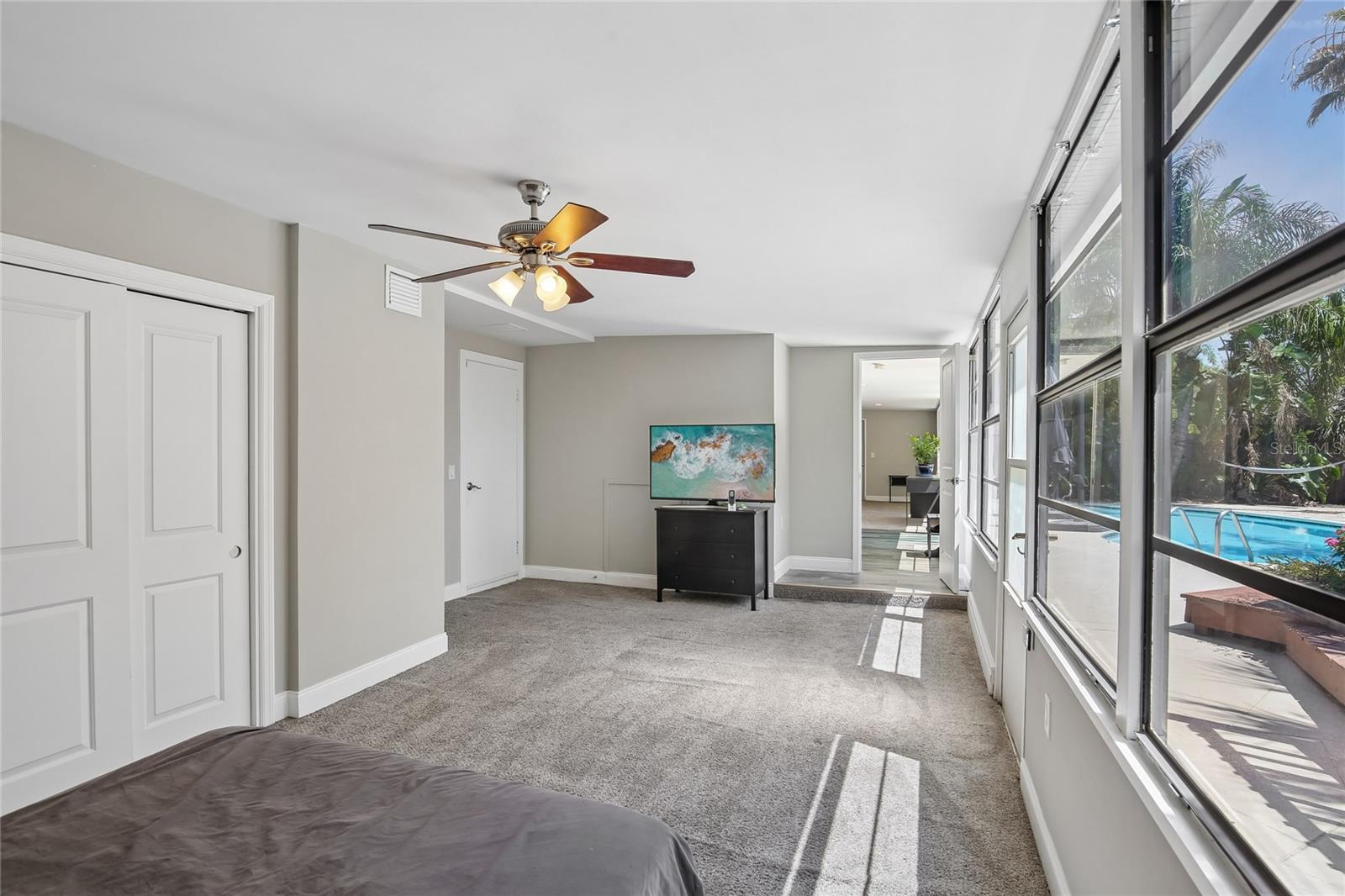DOUGLAS MANOR ESTATES 1ST ADD - Residential