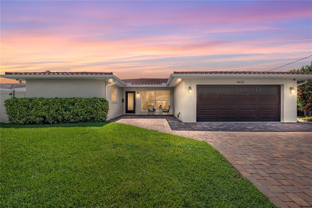 Photo of 4425 13th Way NE, St Petersburg, FL 33703 (MLS # TB8528130)