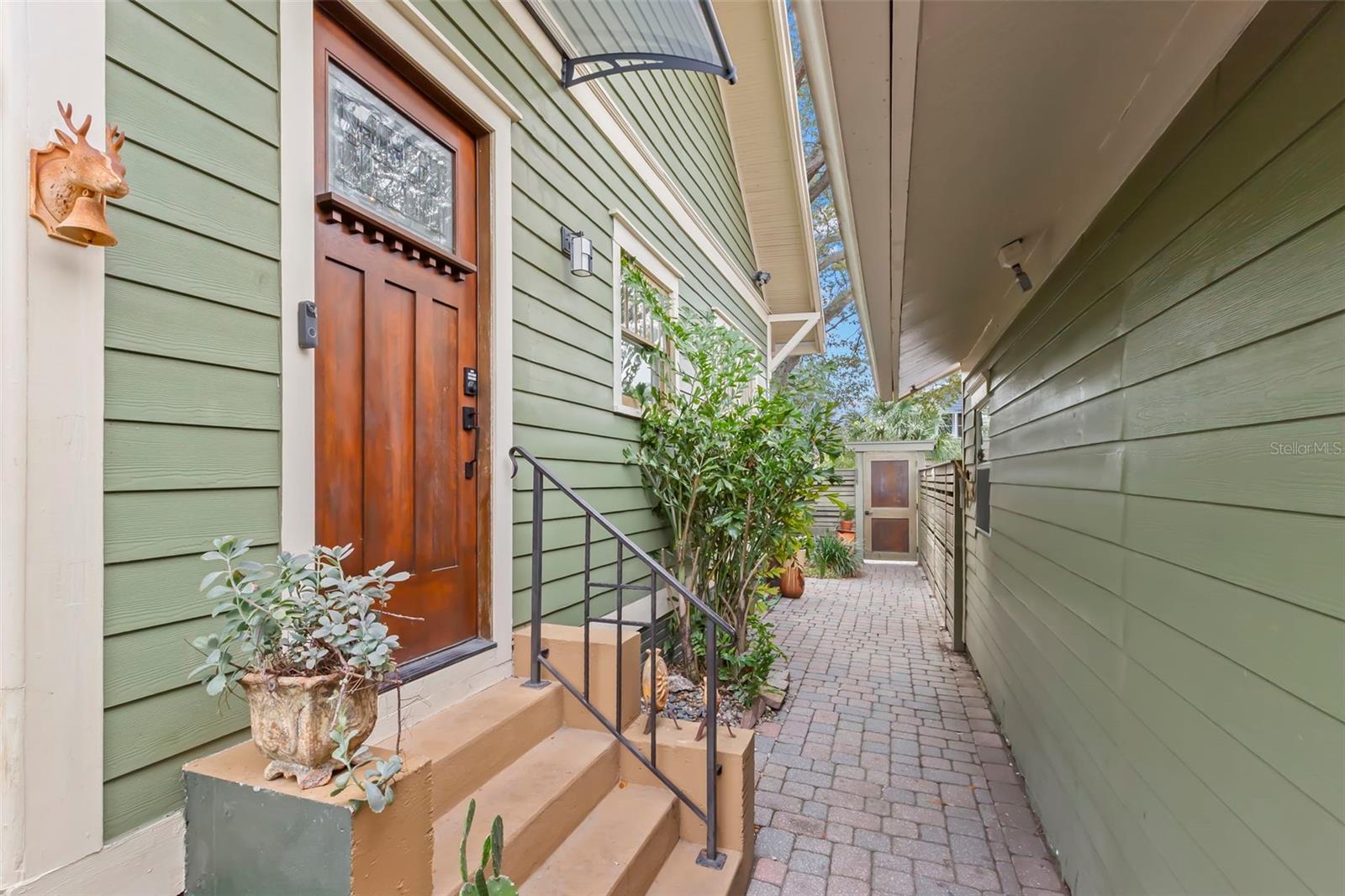 JACKSONS BLK A - Residential