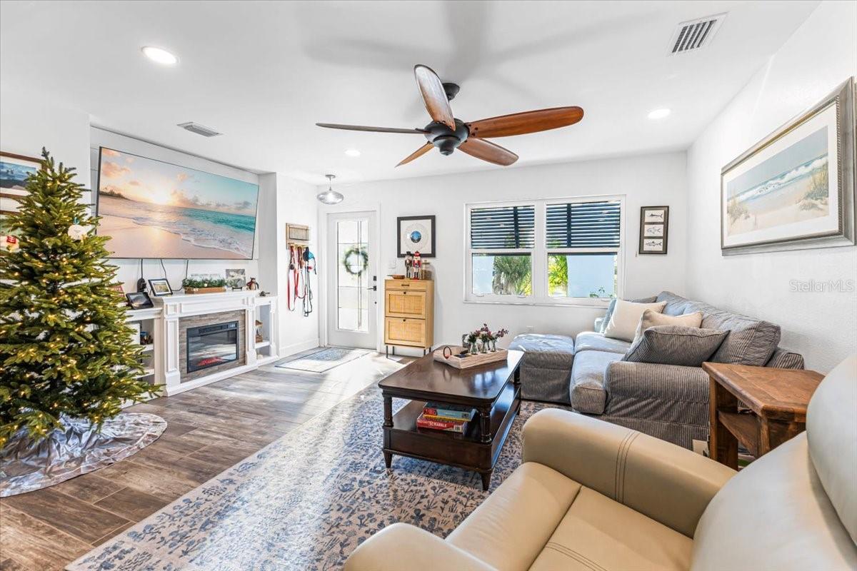 LEMON BAY PARK - Residential