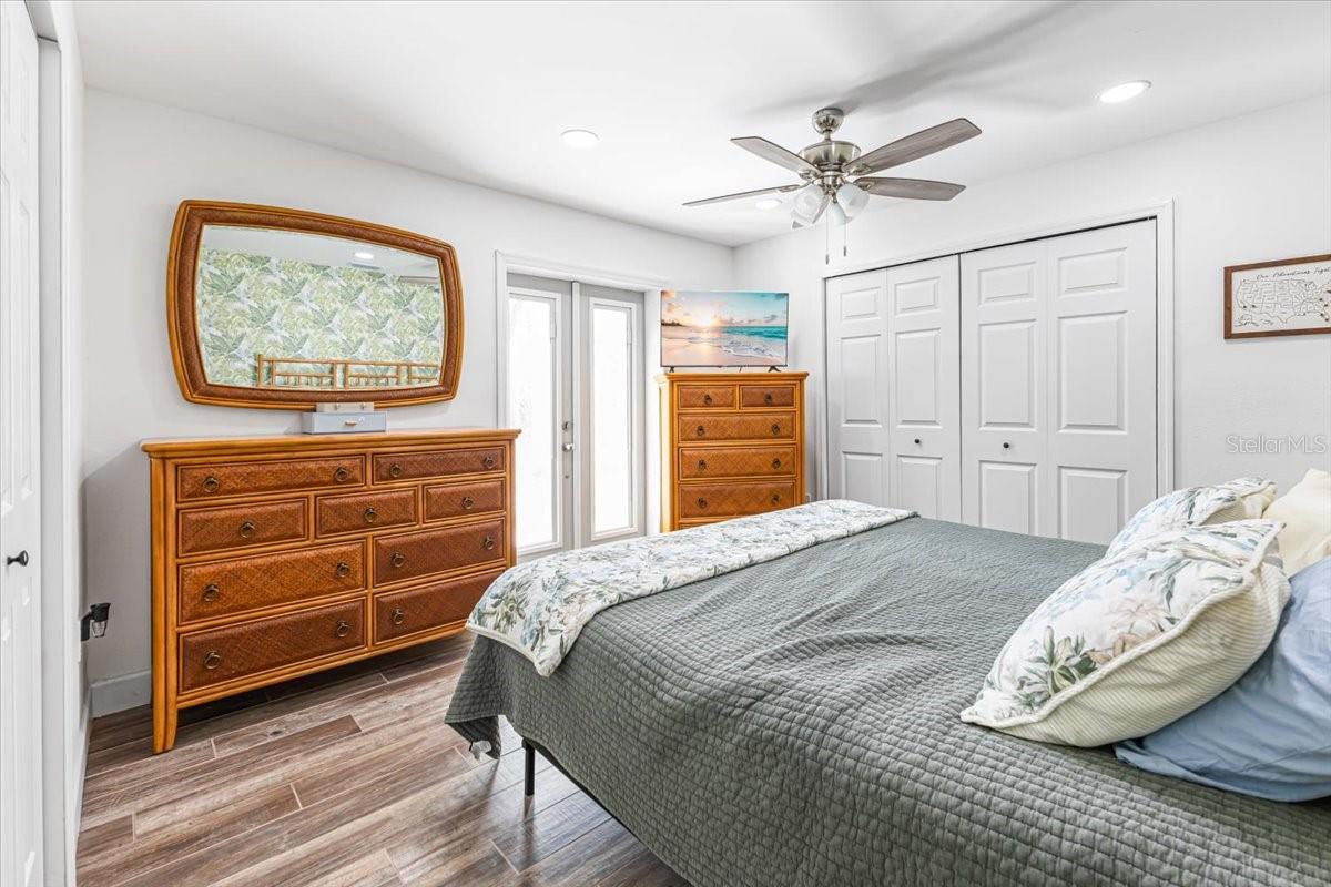 LEMON BAY PARK - Residential