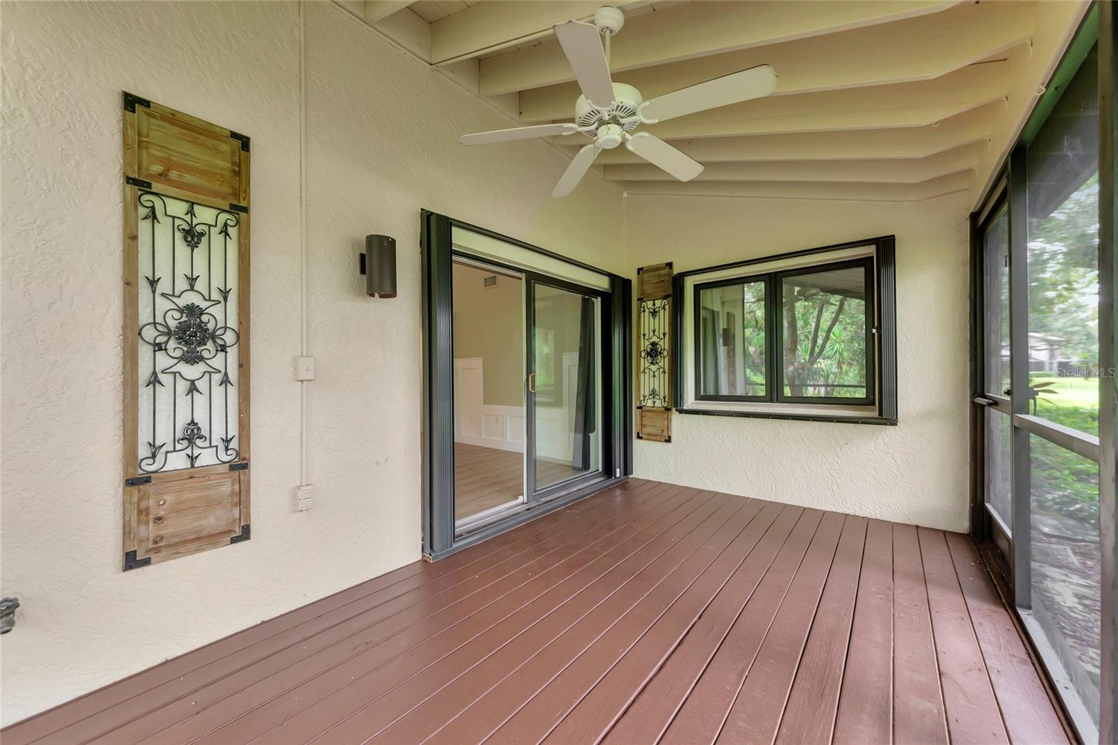 LONGWOOD VILLAS - Residential