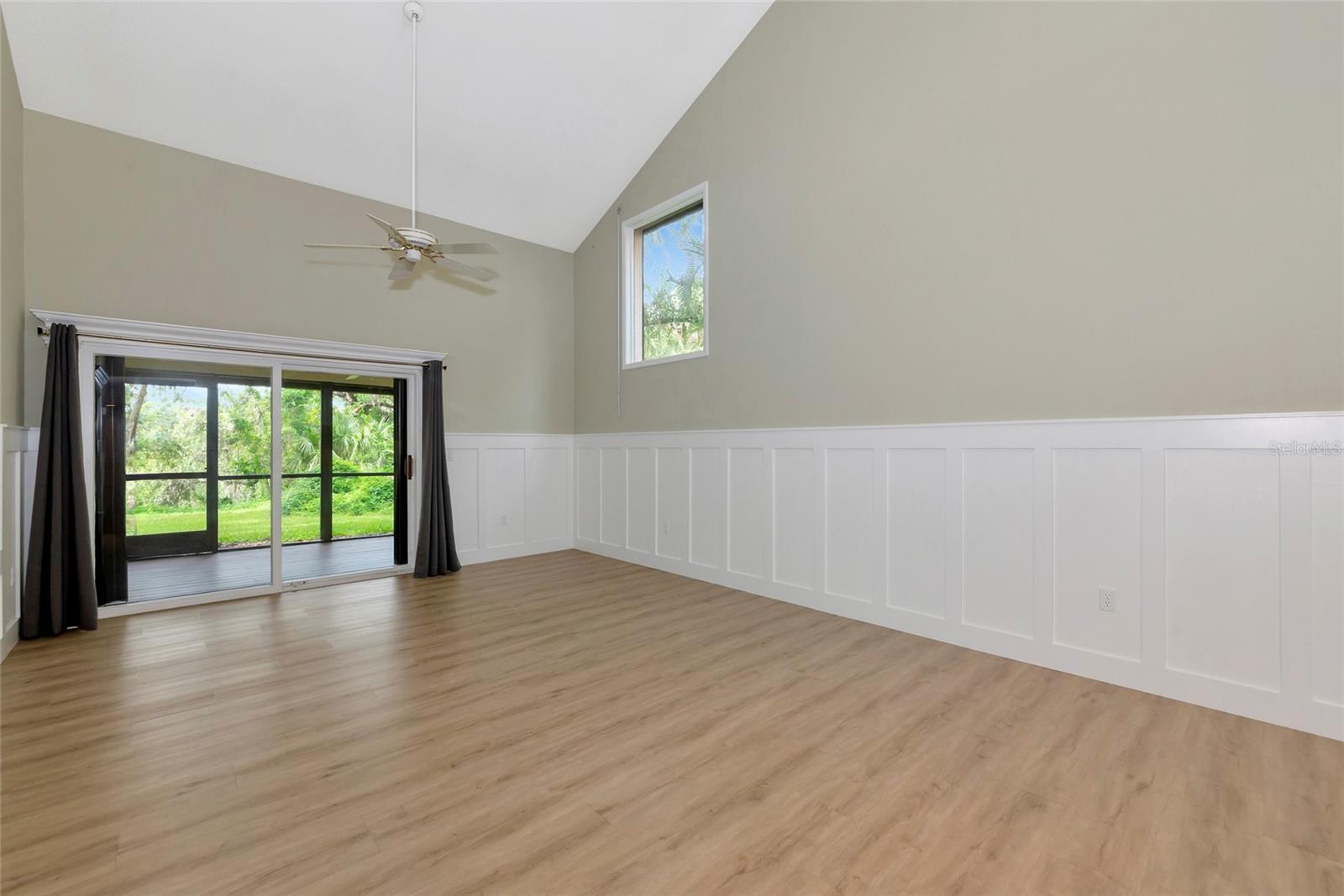 LONGWOOD VILLAS - Residential