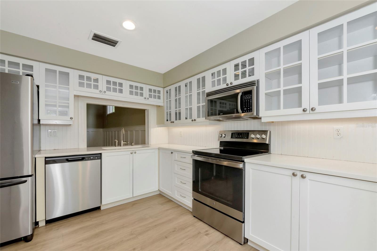 LONGWOOD VILLAS - Residential