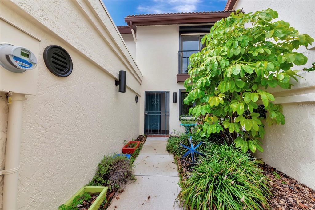 Photo of 4518 S Ascot Circle, Sarasota, FL 34235 (MLS # A4661474)