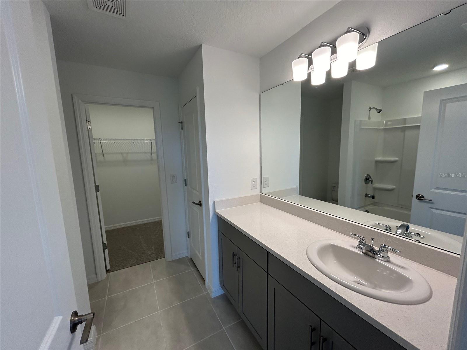 ARTISAN LAKES EDGESTONE NORTH PH I & II - Residential