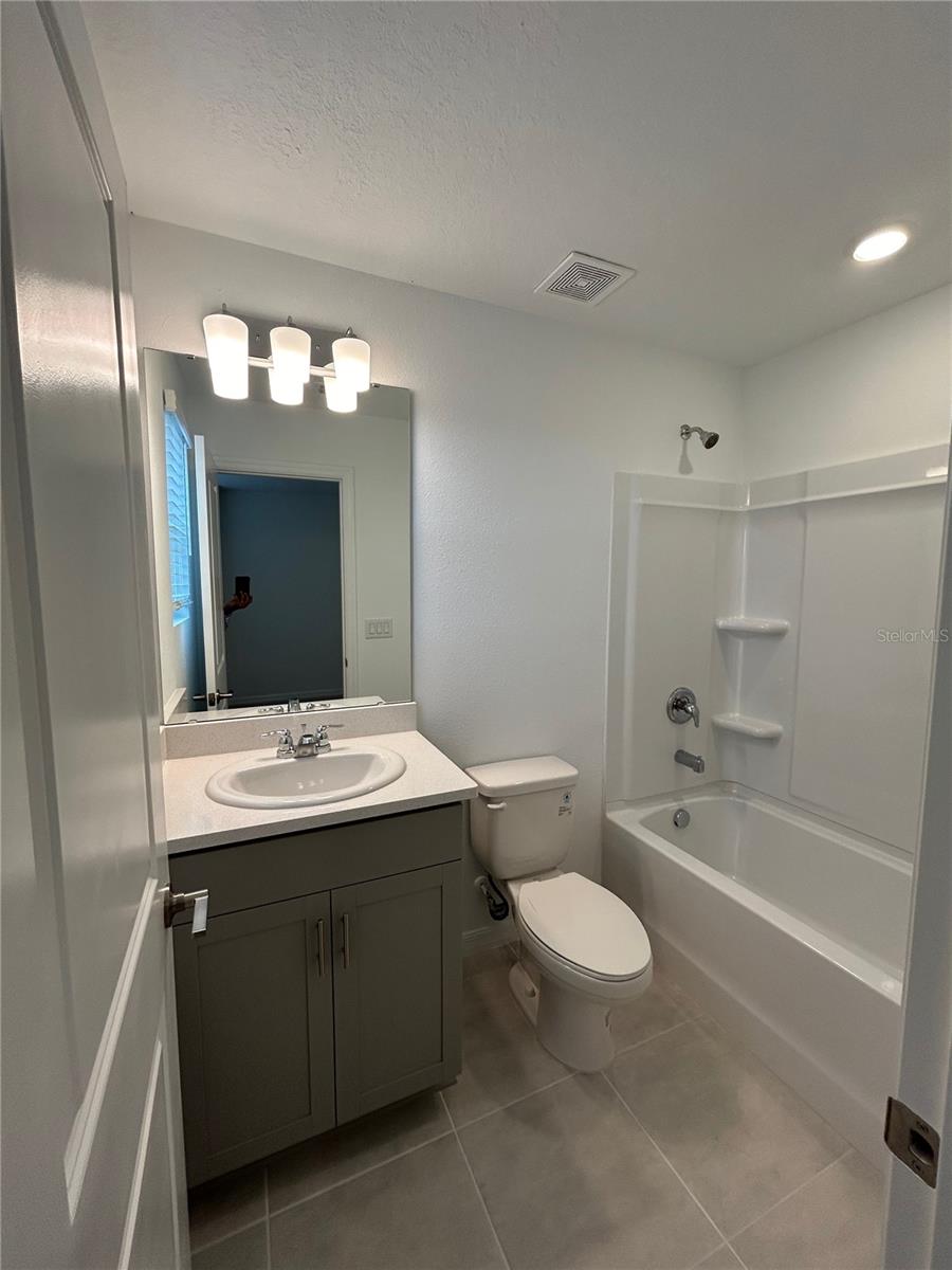 ARTISAN LAKES EDGESTONE NORTH PH I & II - Residential