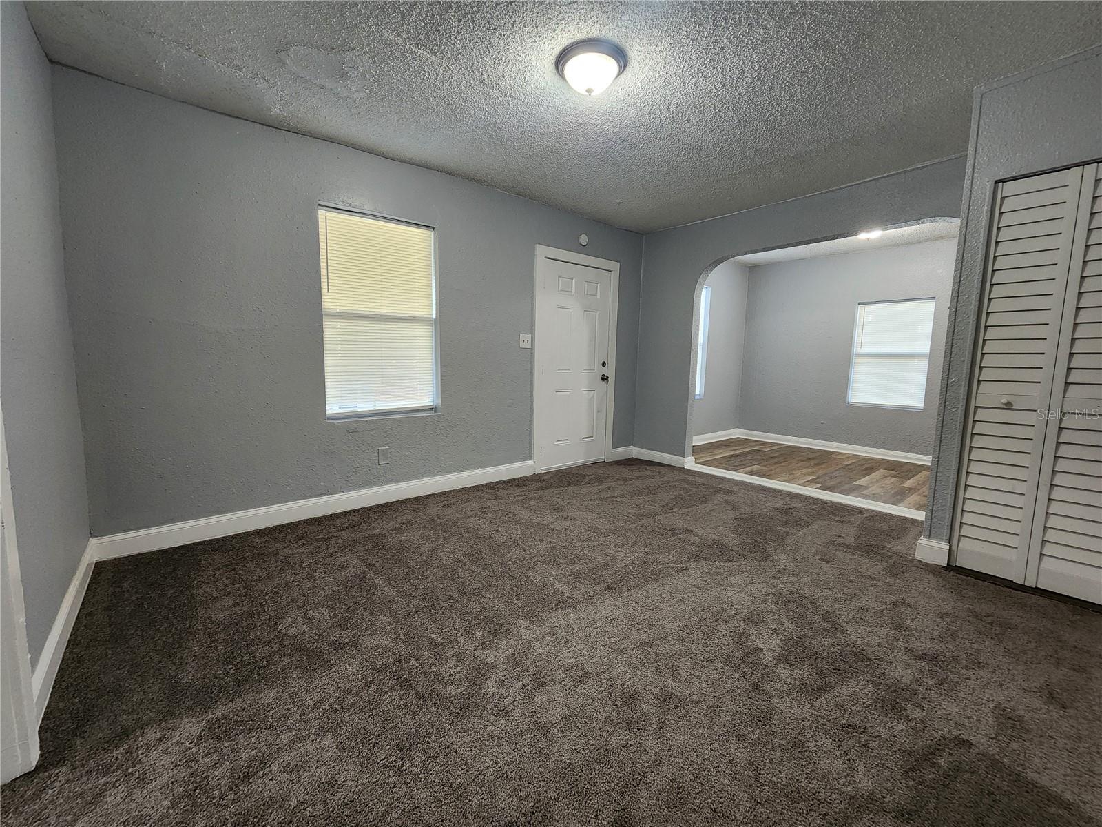 RAYNOR SUB - Residential Lease