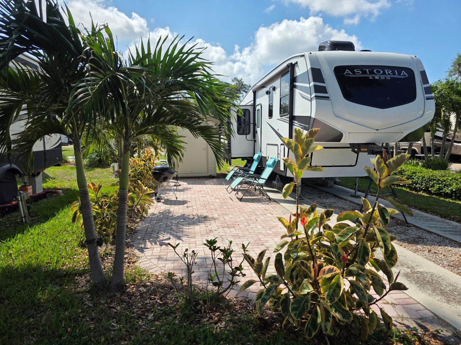 TORREY OAKS RV & GOLF RESORT - Land