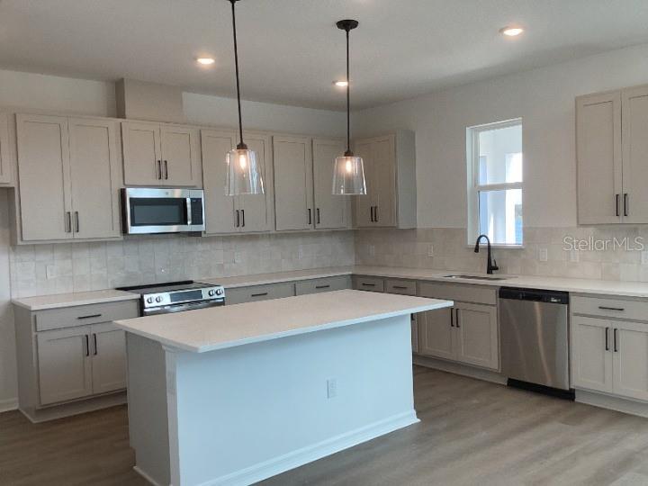 CATAMARAN COVE - PHASE I & II REPLAT - Residential