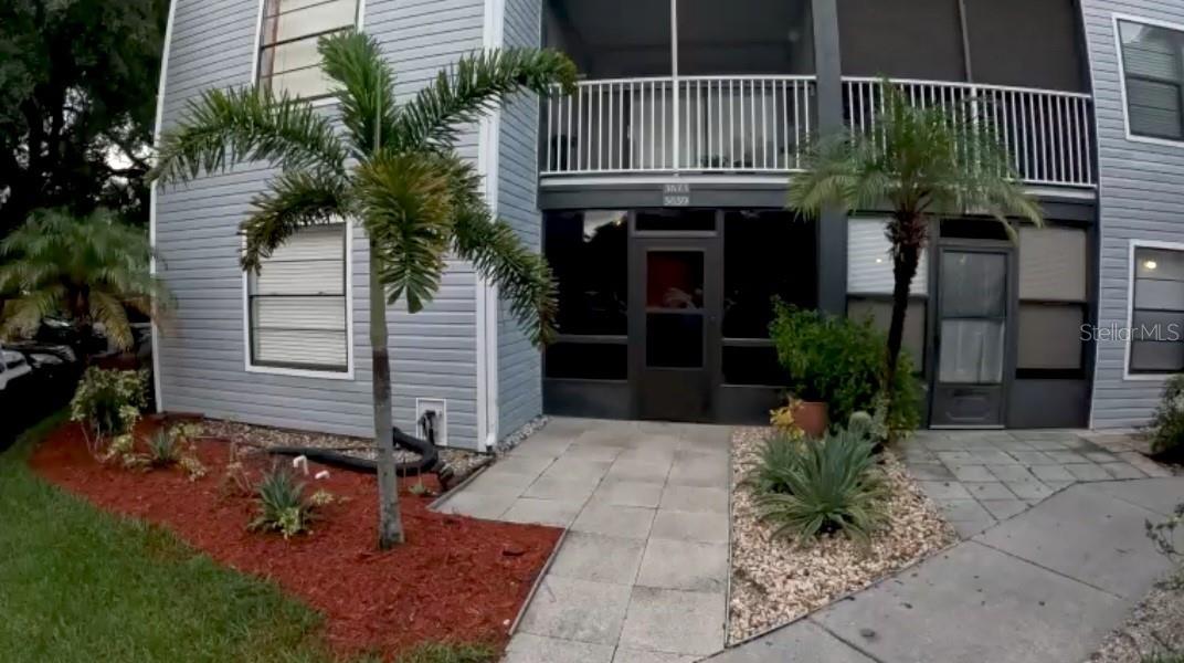 WELCOME TO COUNTRY CLUB LIVING. THIS COMPLETELY REMODELED UNIT COMES FURNISHED. START YOUR AIR BNB BUSINESS OR ADD TO IT. REMODELING WAS DONE WITH QUALITY PRODUCTS AND QUALITY WORKMANSHIP. CLOSE TO DOWNTOWN ORLANDO, ATTRACTIONS, SHOPPING, AND EVERYTHING ORLANDO HAS TO OFFER.