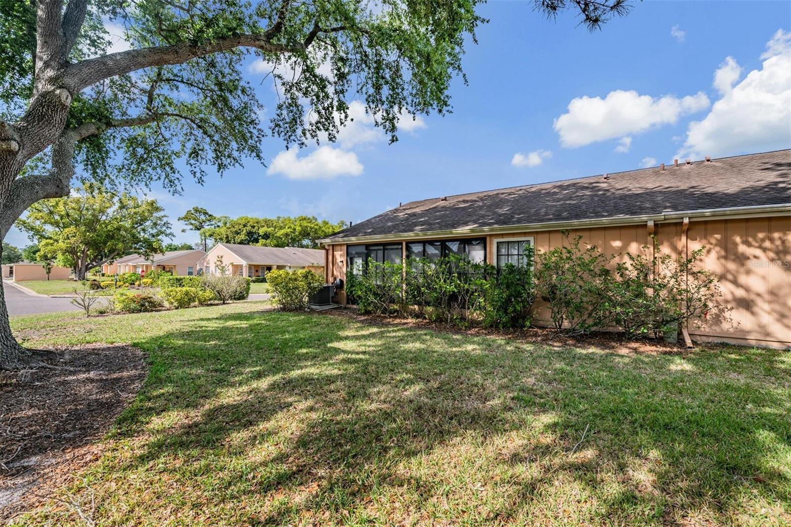 HERITAGE LAKE - Residential