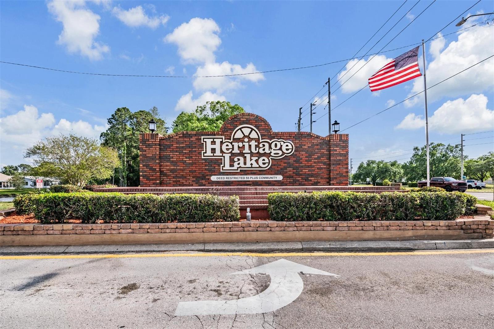 HERITAGE LAKE - Residential