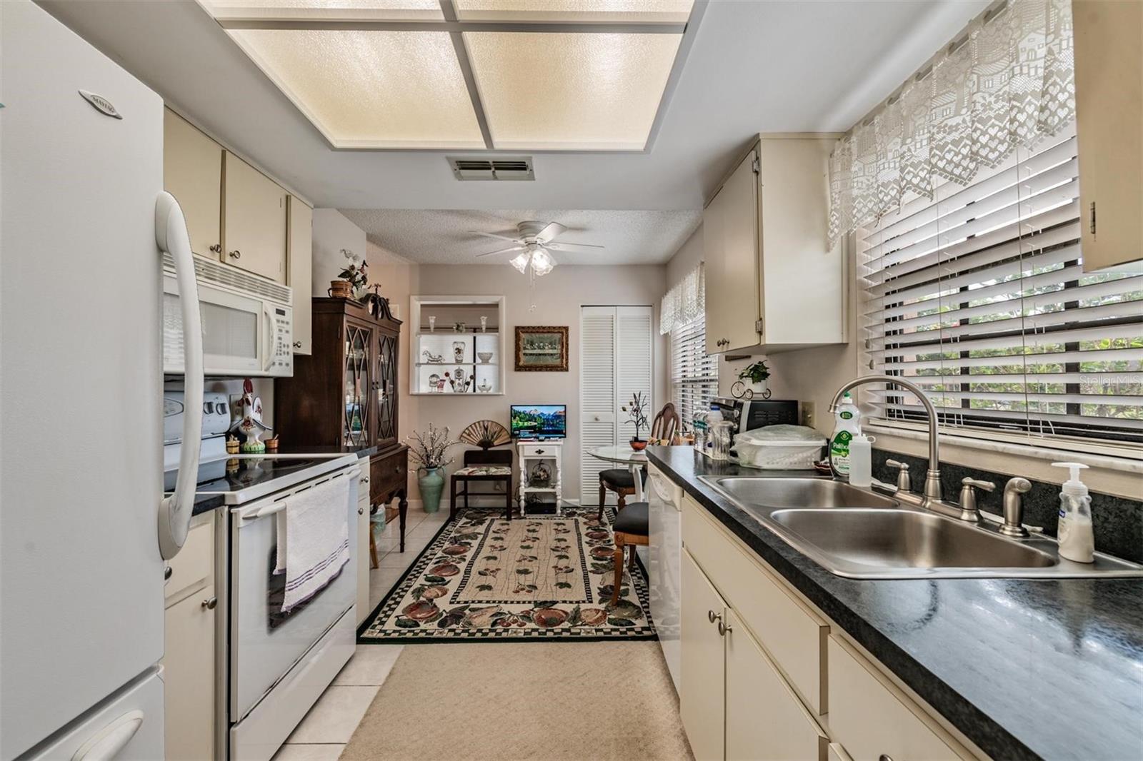 HERITAGE LAKE - Residential