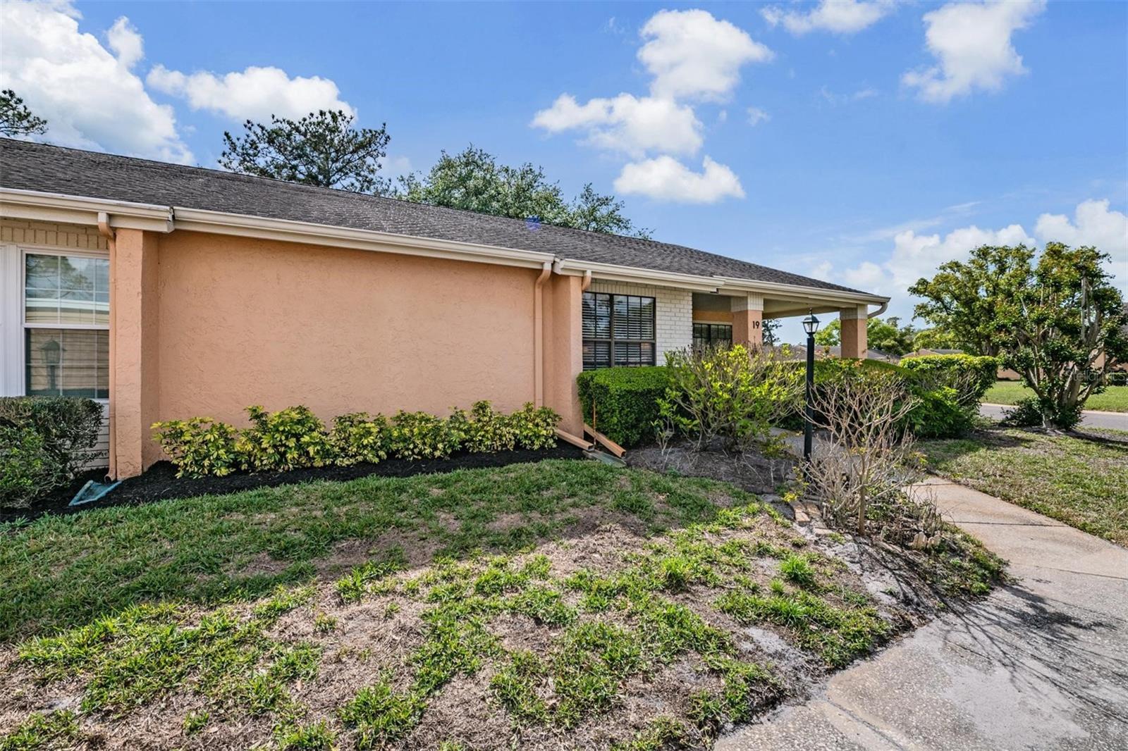 HERITAGE LAKE - Residential