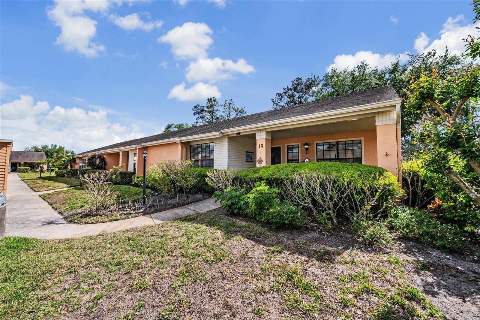 HERITAGE LAKE - Residential