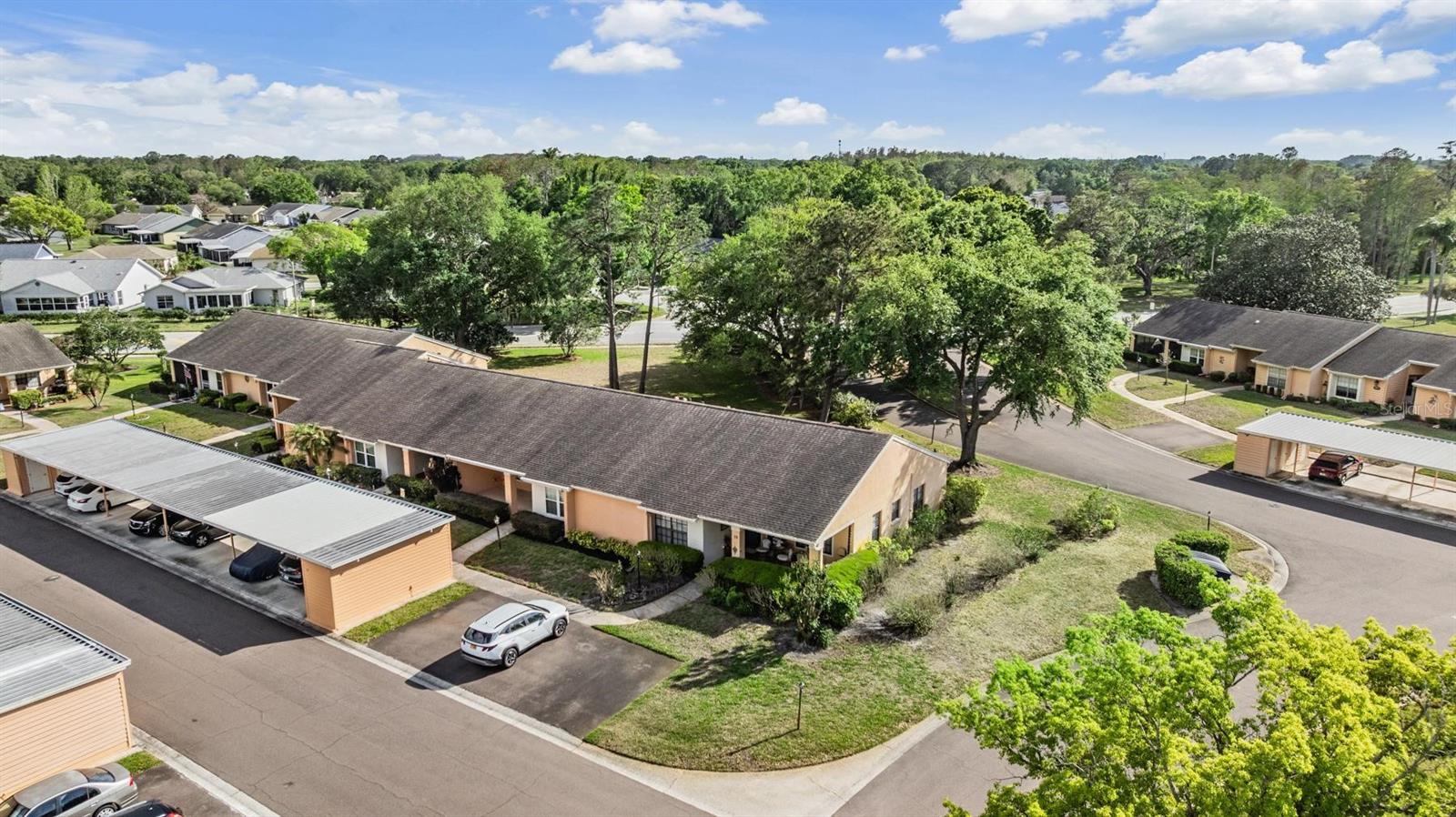 HERITAGE LAKE - Residential