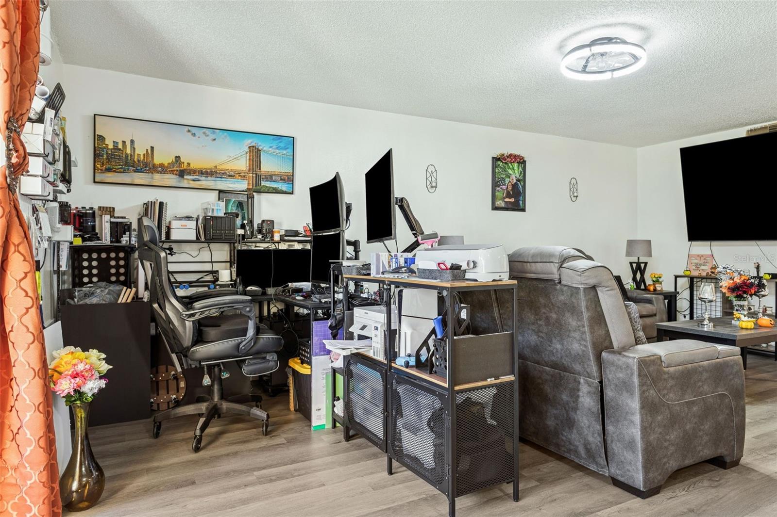 7501 DOLONITA DRIVE