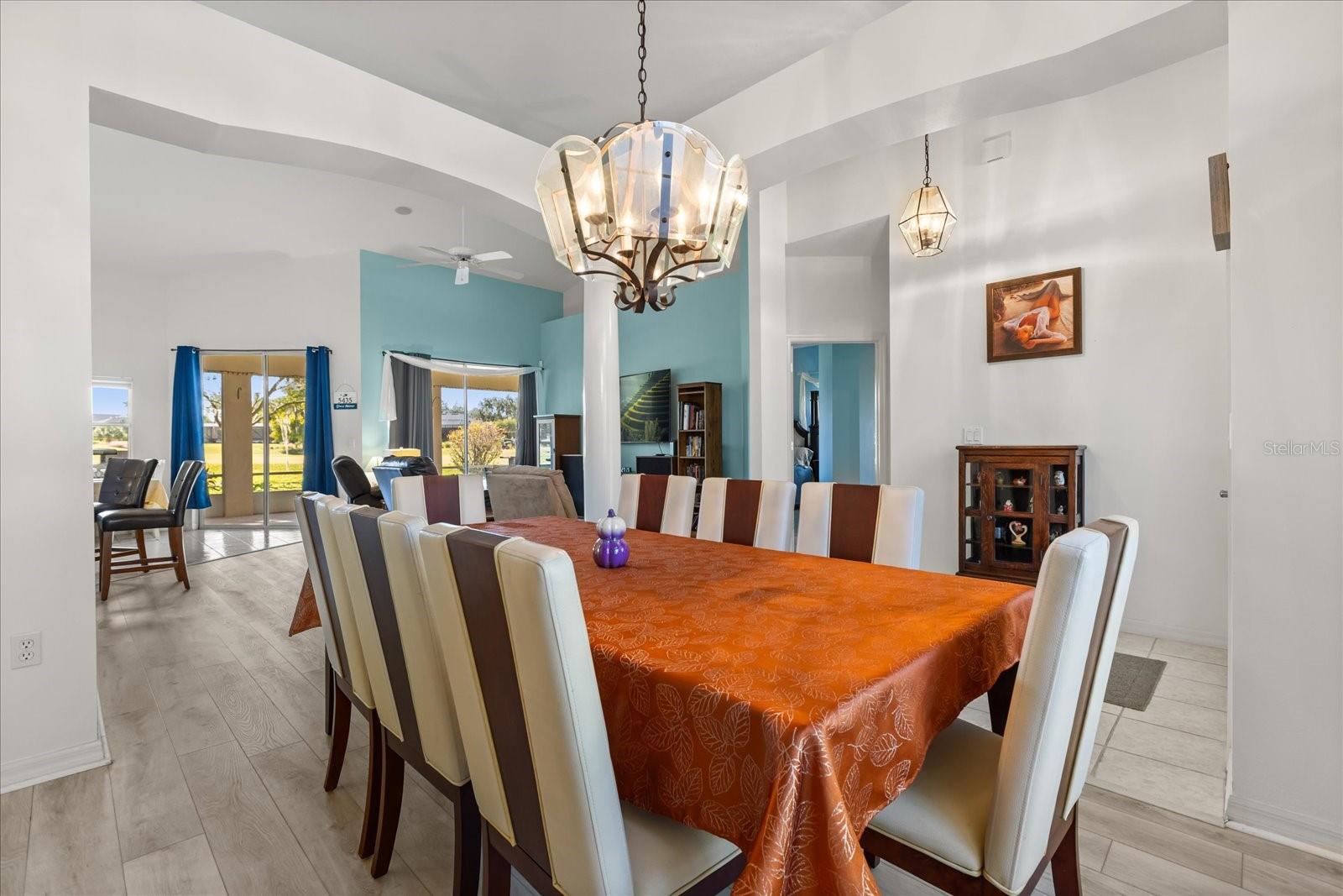 GROVE/HARBOR HILLS - Residential