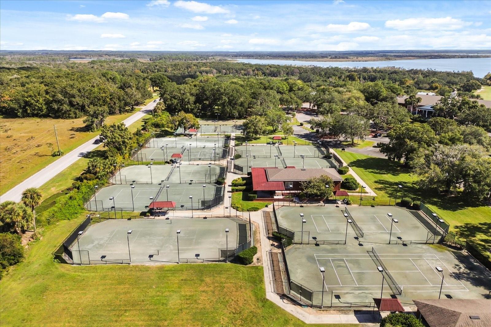 GROVE/HARBOR HILLS - Residential