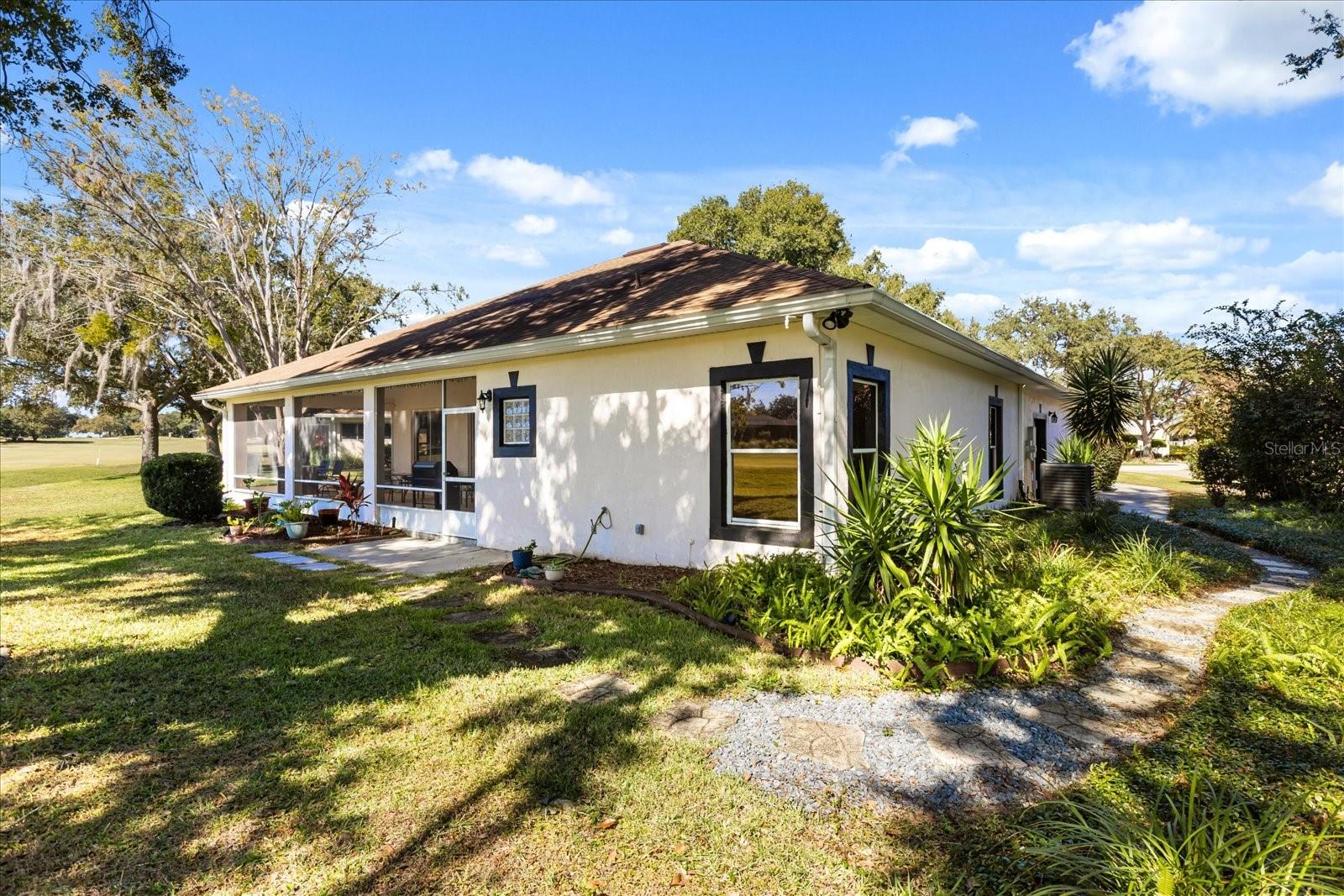 GROVE/HARBOR HILLS - Residential