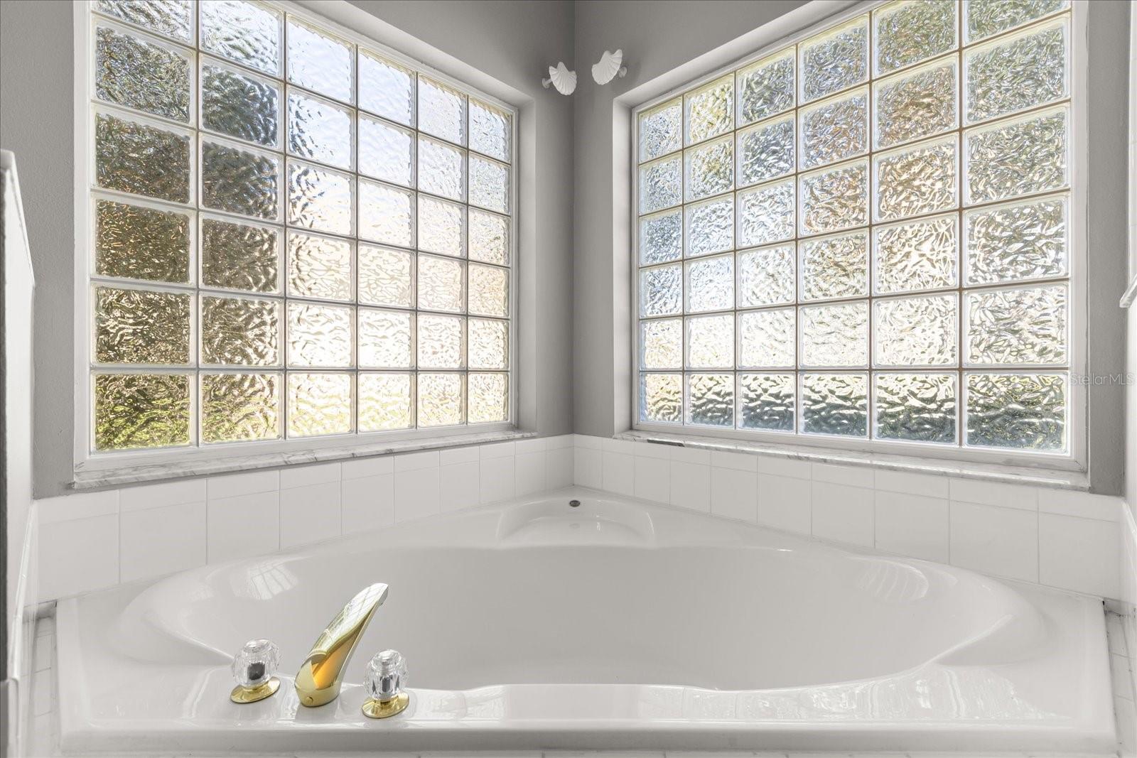 GROVE/HARBOR HILLS - Residential