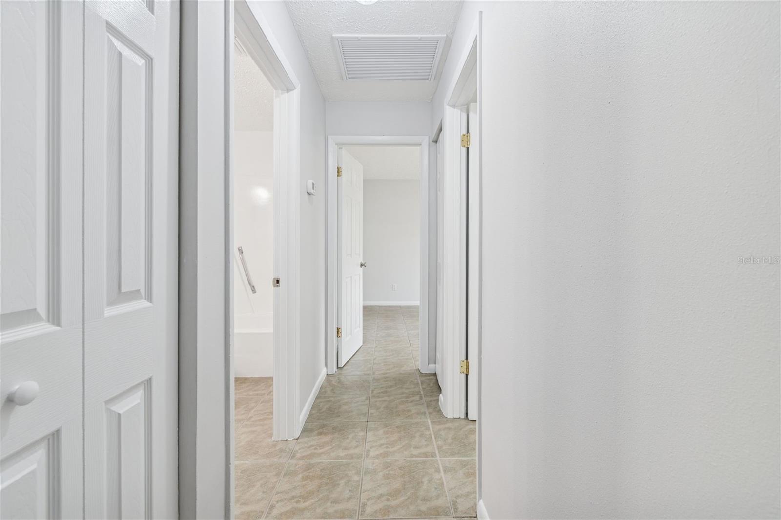 MANHATTAN PARK - Residential