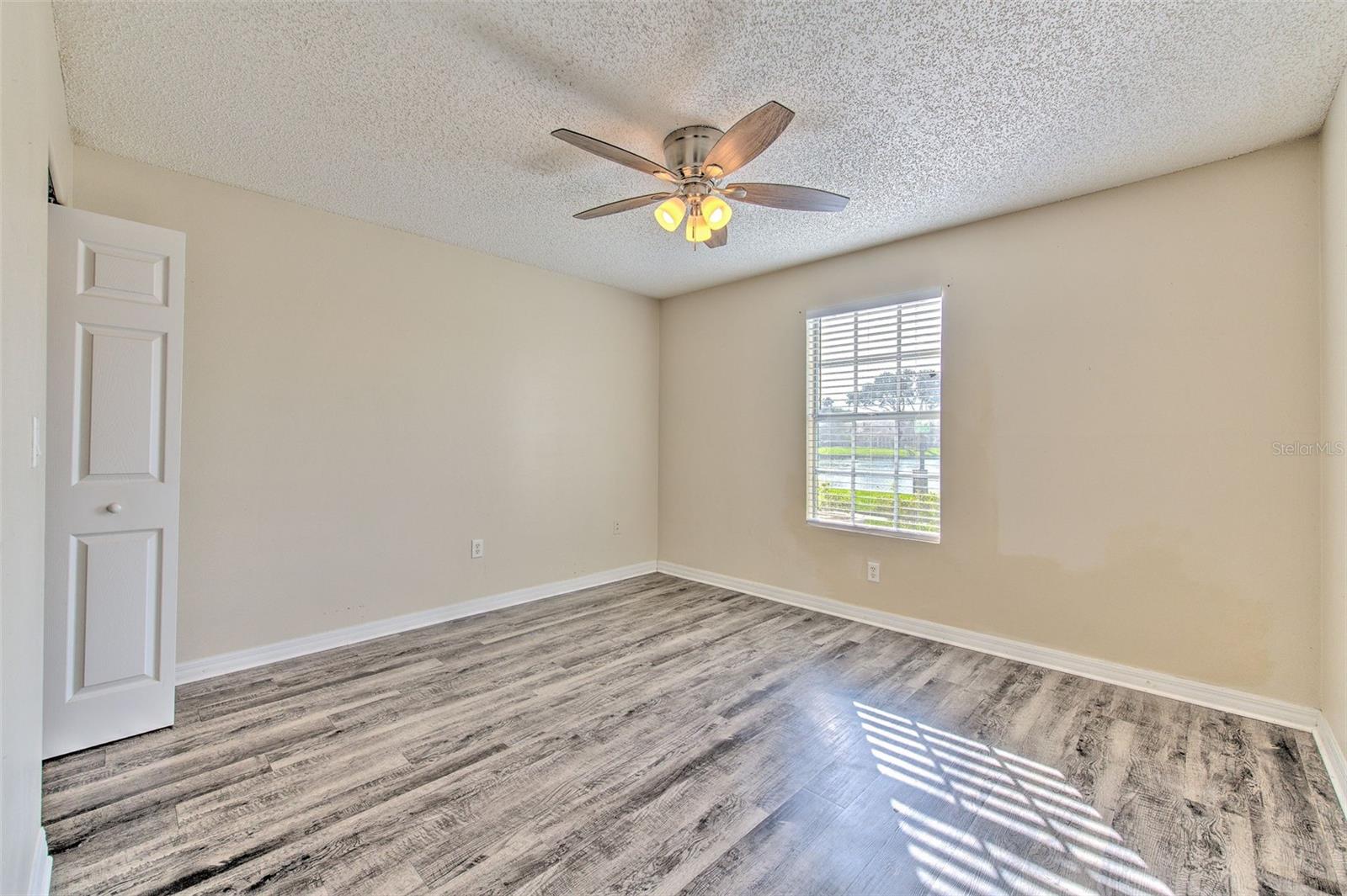PARK LAKE AT PARSONS A CONDOMI - Residential