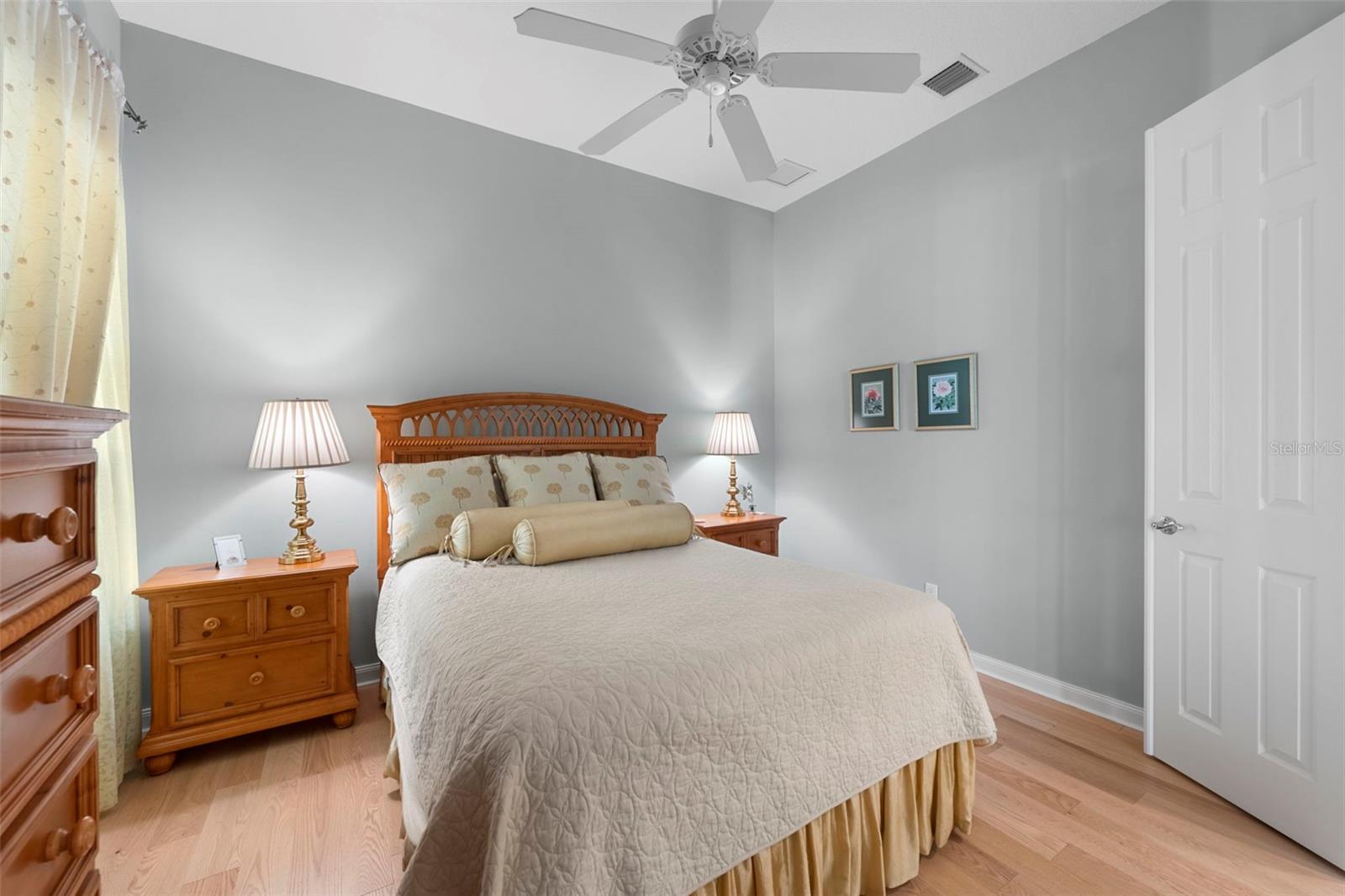 VILLAGEWALK - Residential