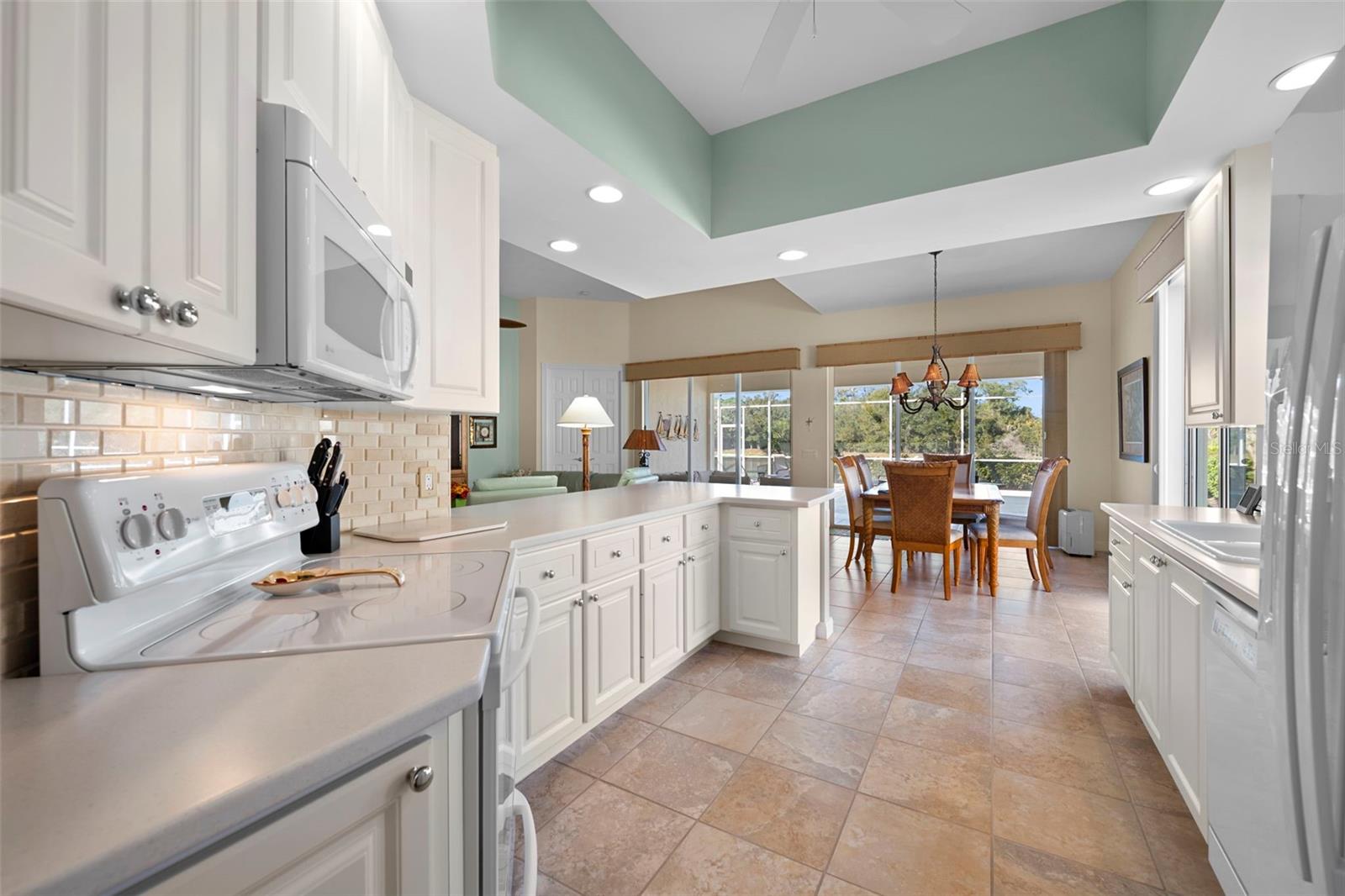 VILLAGEWALK - Residential