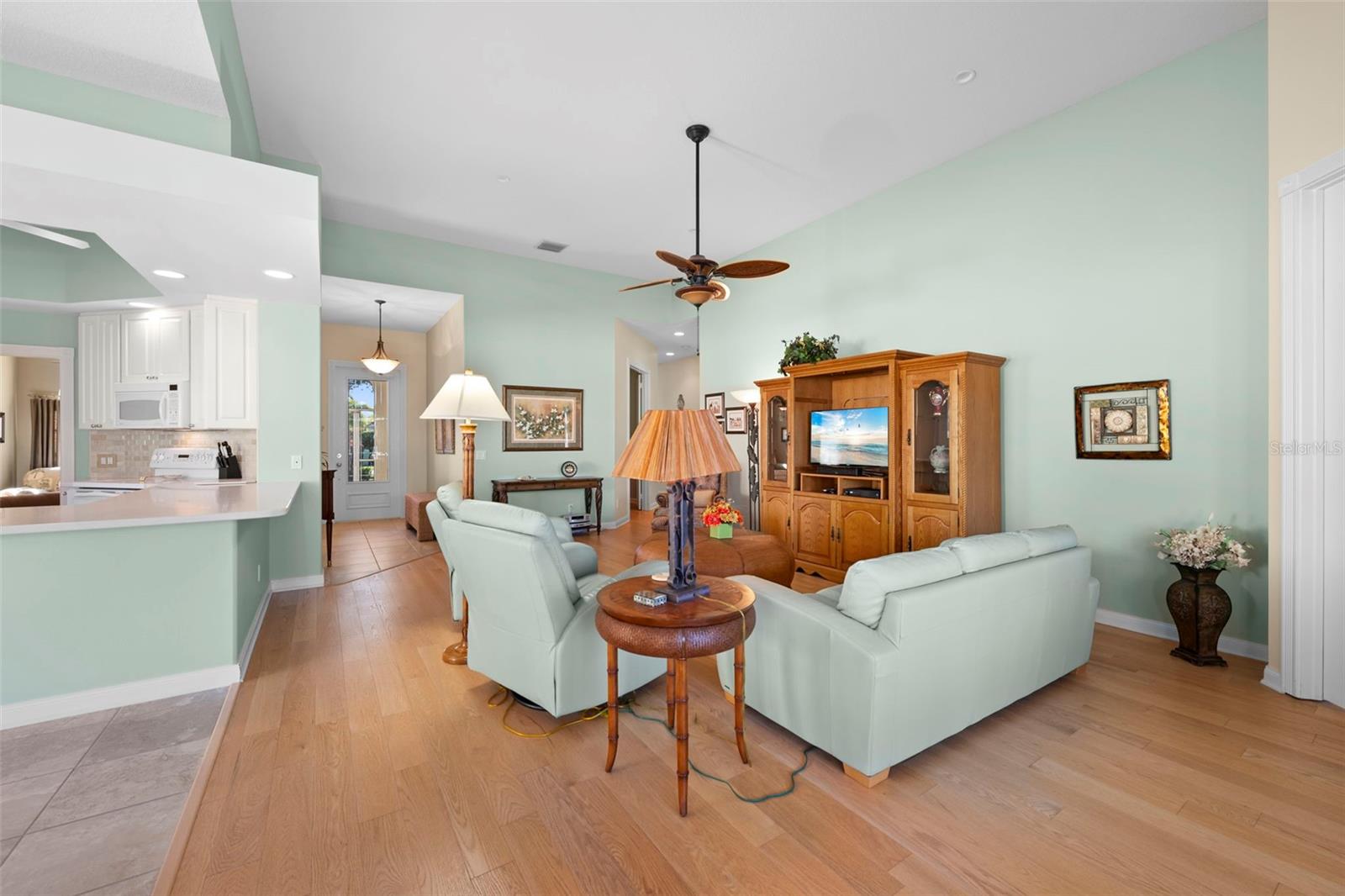 VILLAGEWALK - Residential