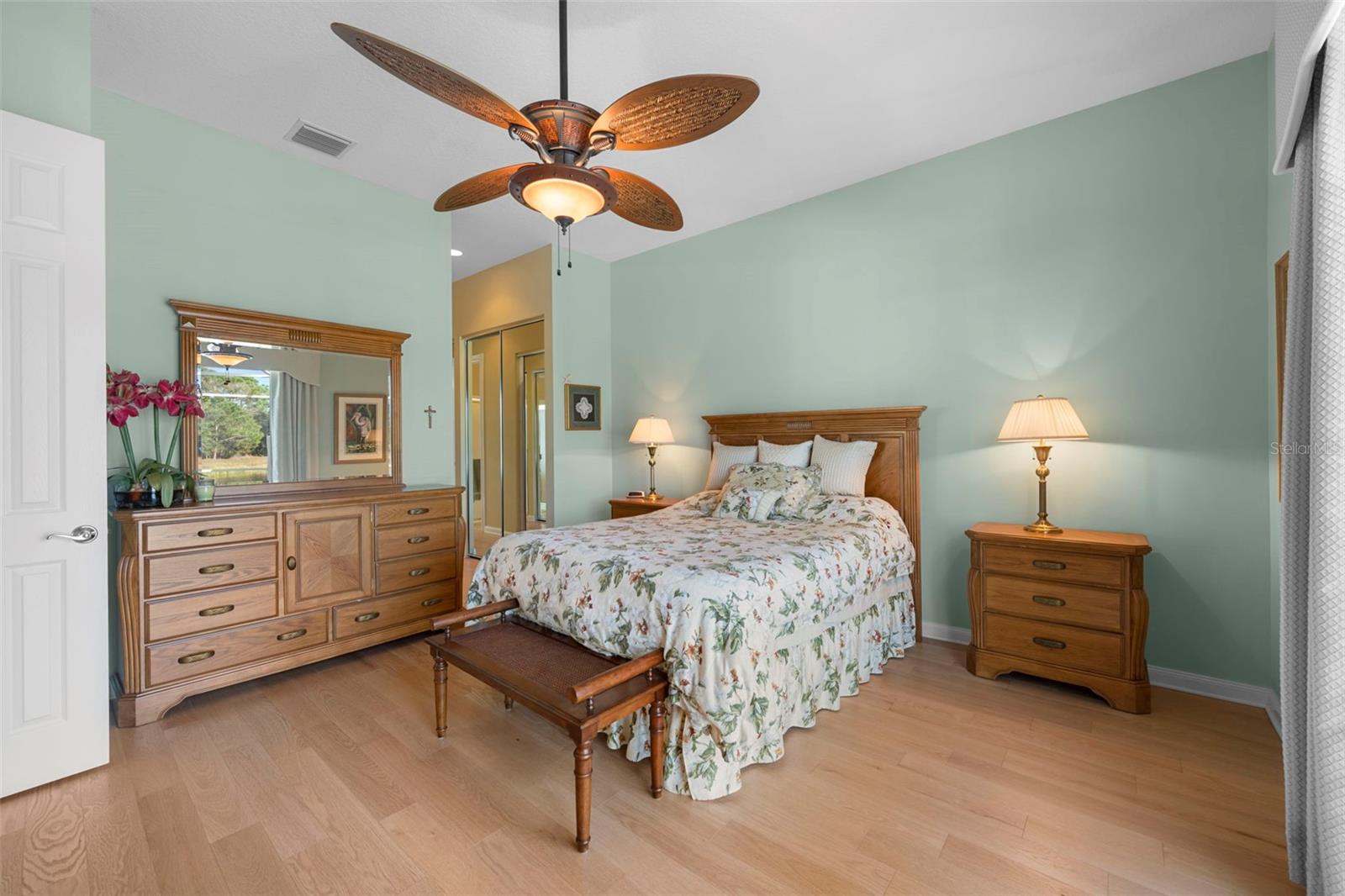 VILLAGEWALK - Residential