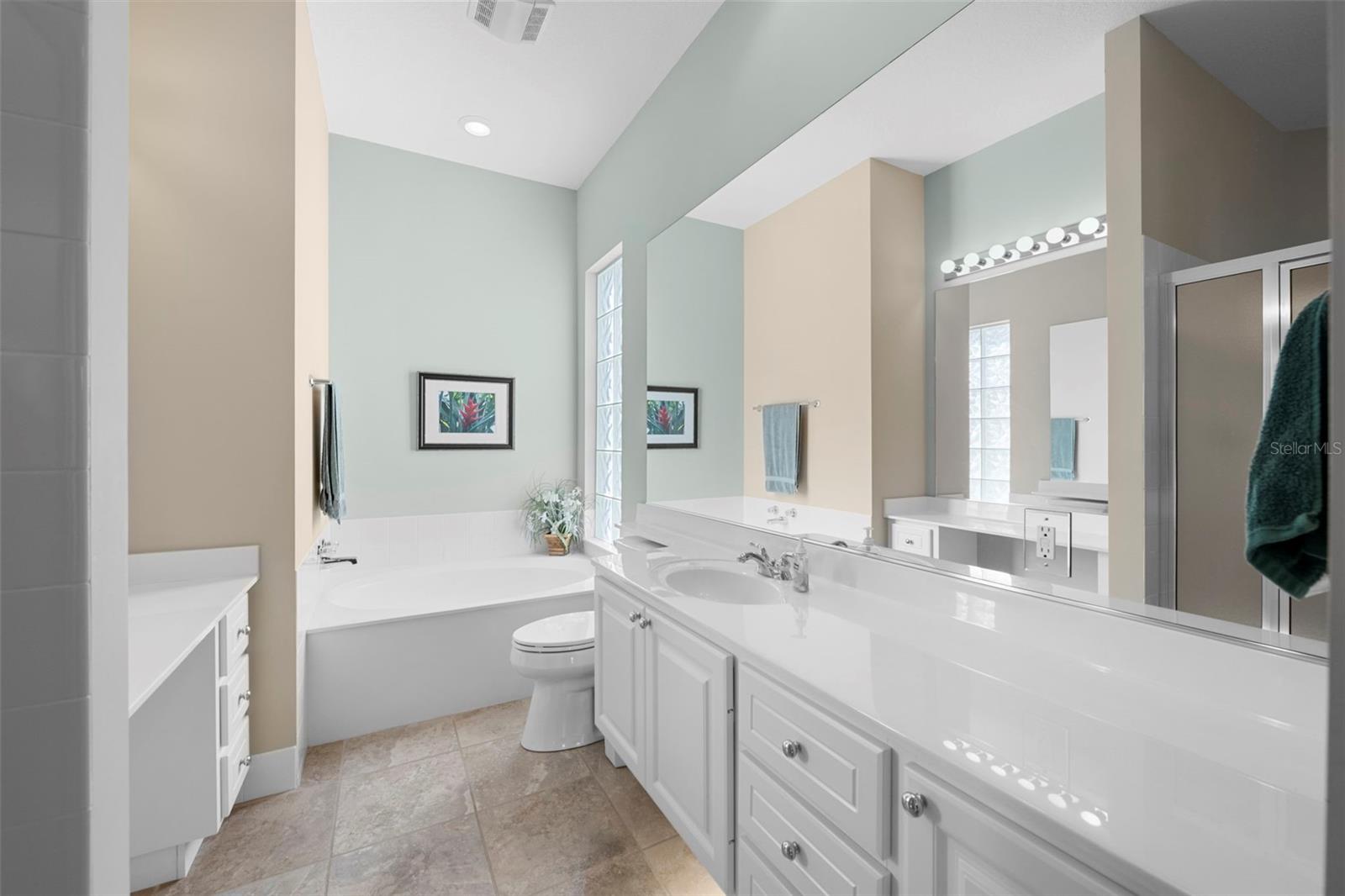 VILLAGEWALK - Residential