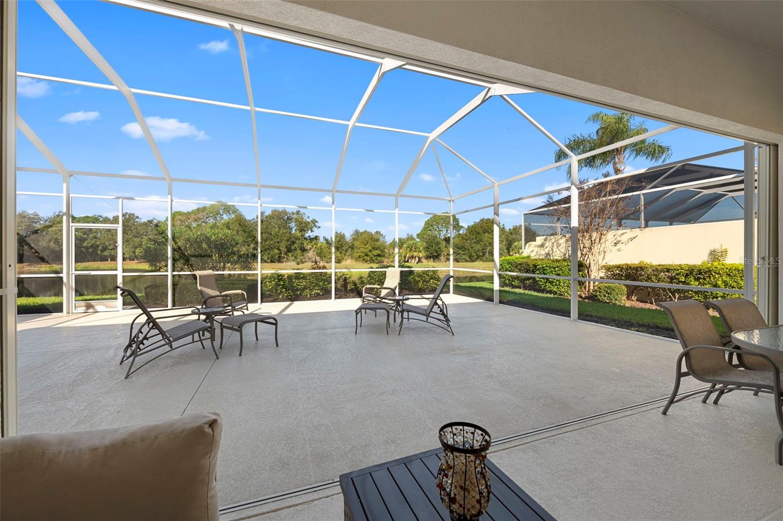 VILLAGEWALK - Residential