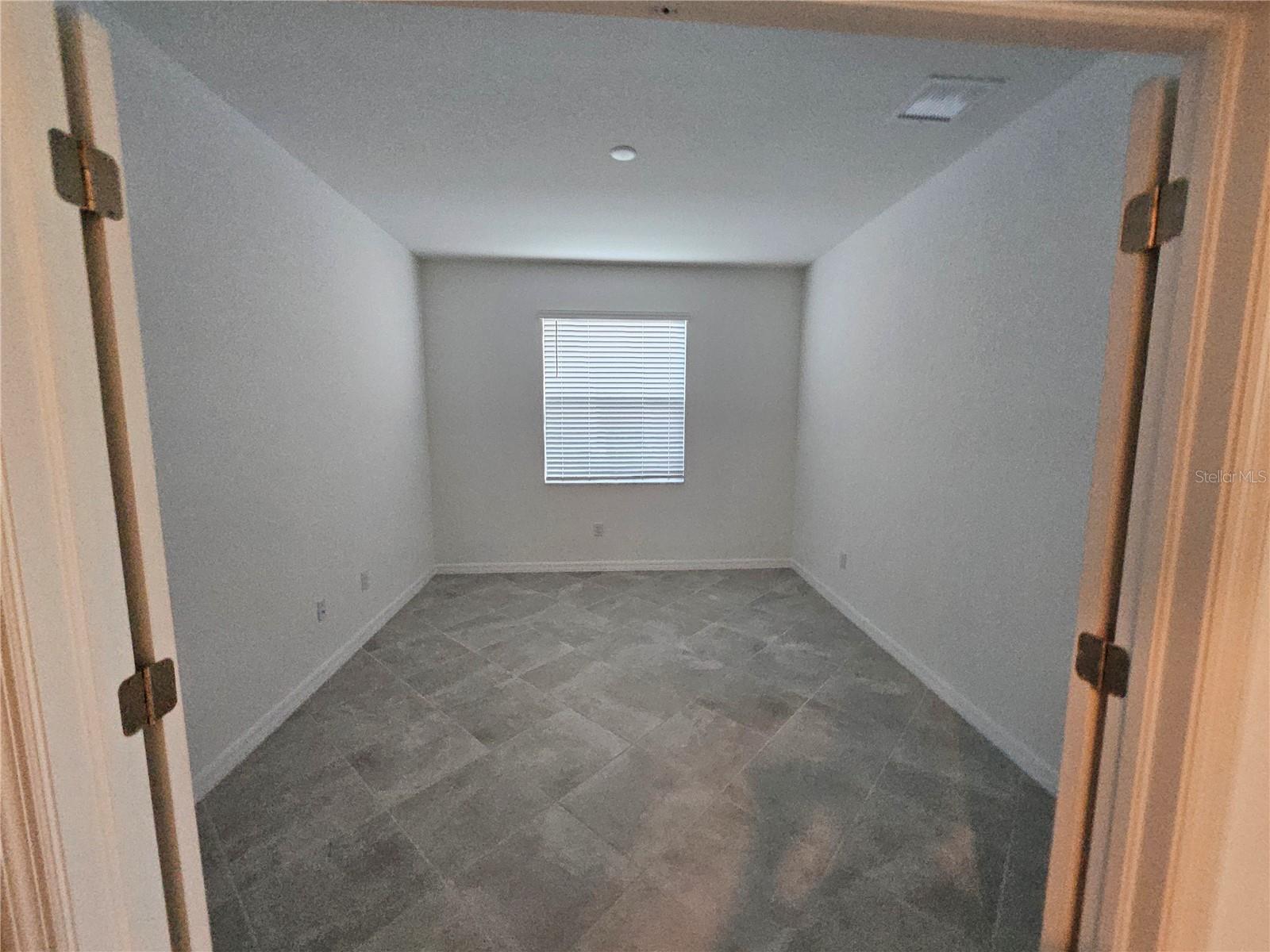ANTIGUA/WELLEN PARK - Residential Lease