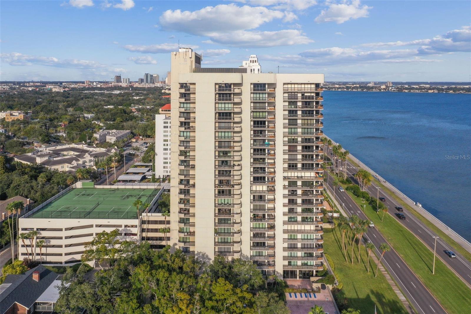 2413 BAYSHORE BOULEVARD 1404