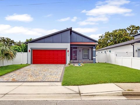 Photo of 1110 Van Lieu Street, Kissimmee, FL 34744 (MLS # S5134435)