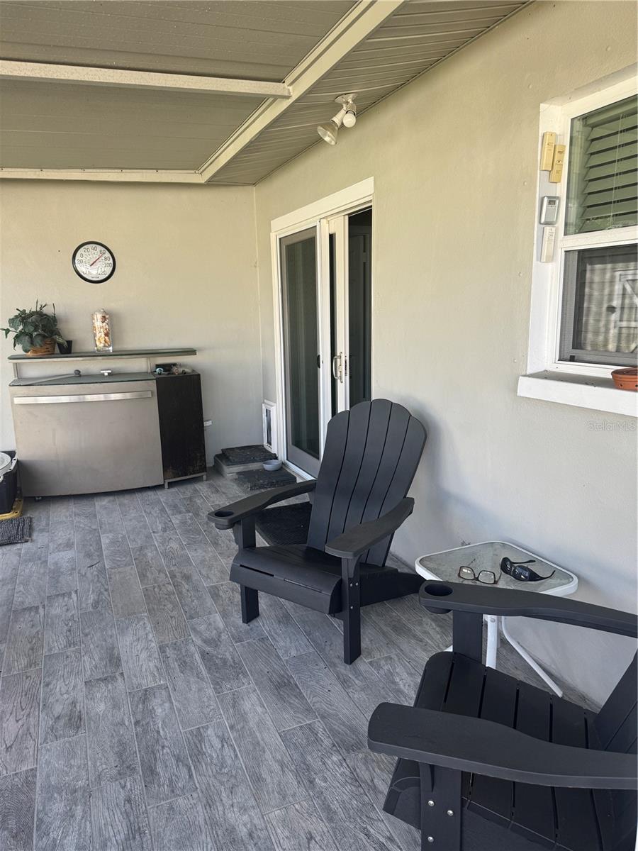 OAKHURST GROVES 1ST ADD - Residential