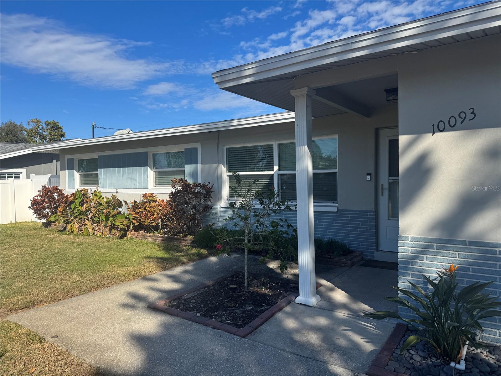 OAKHURST GROVES 1ST ADD - Residential