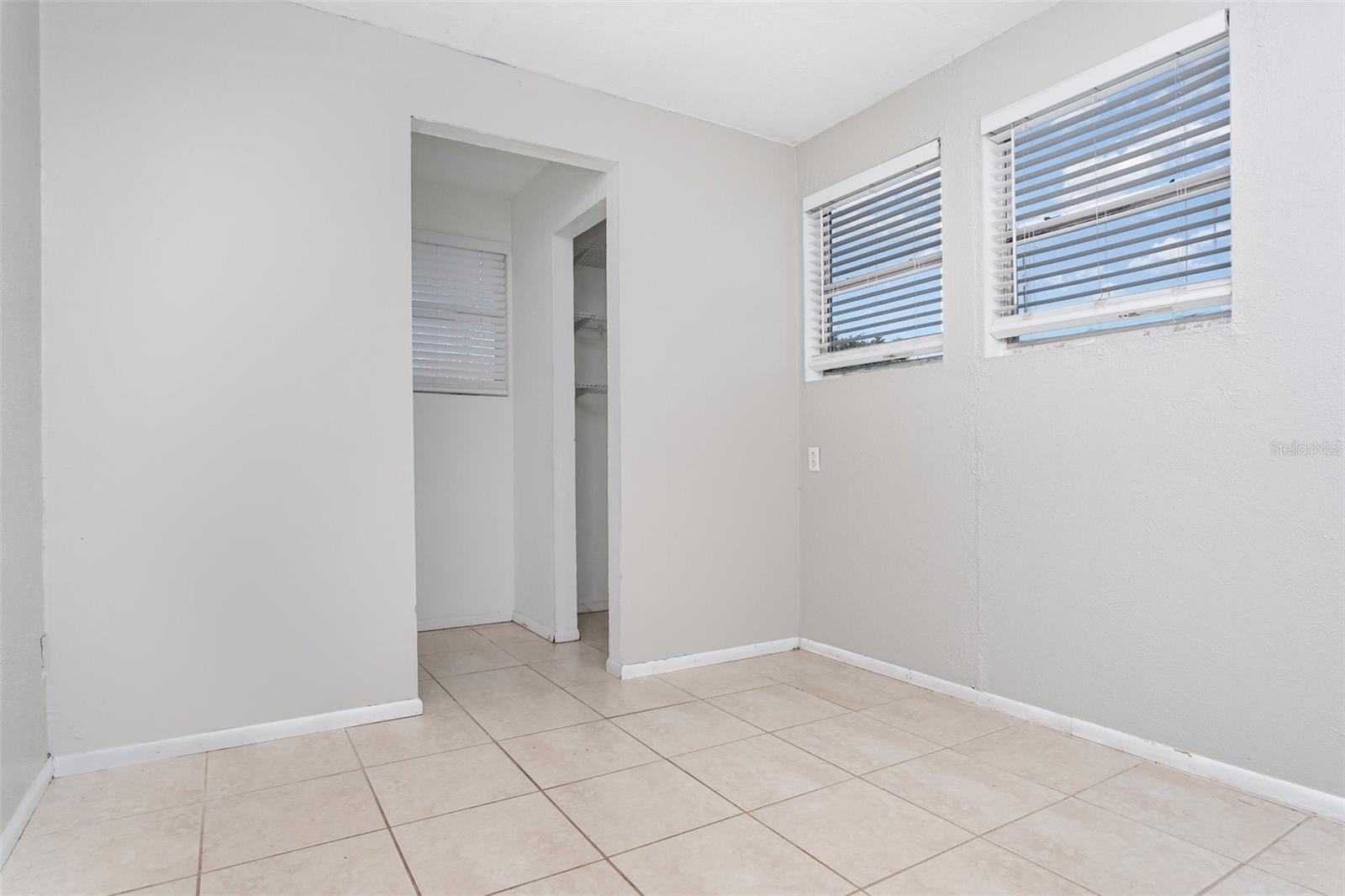 DELTONA - Residential