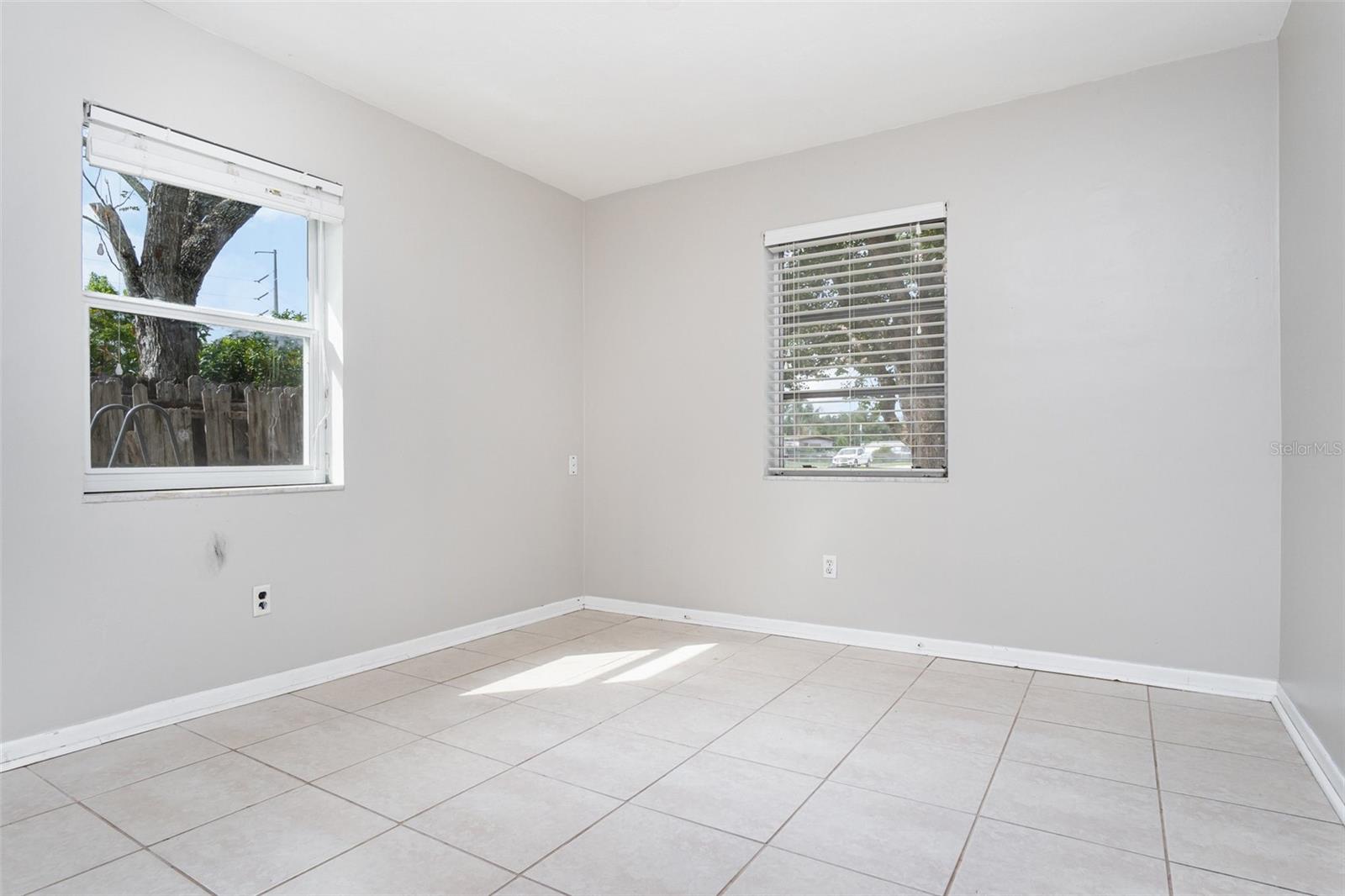 DELTONA - Residential