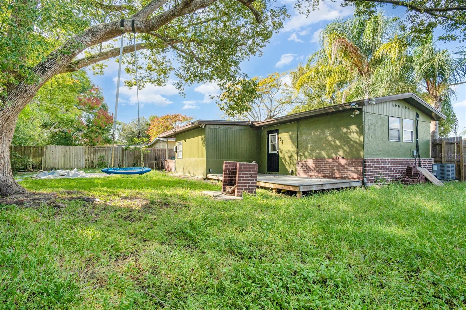 DELTONA - Residential