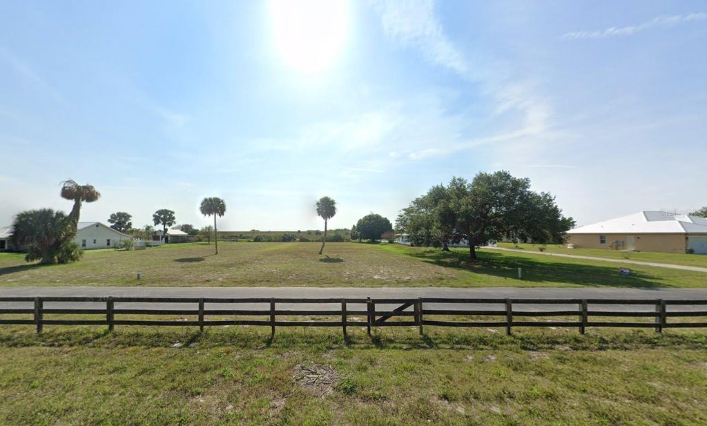Photo of 13050 Us Highway 441 SE, Okeechobee, FL 34974 (MLS # K4903740)